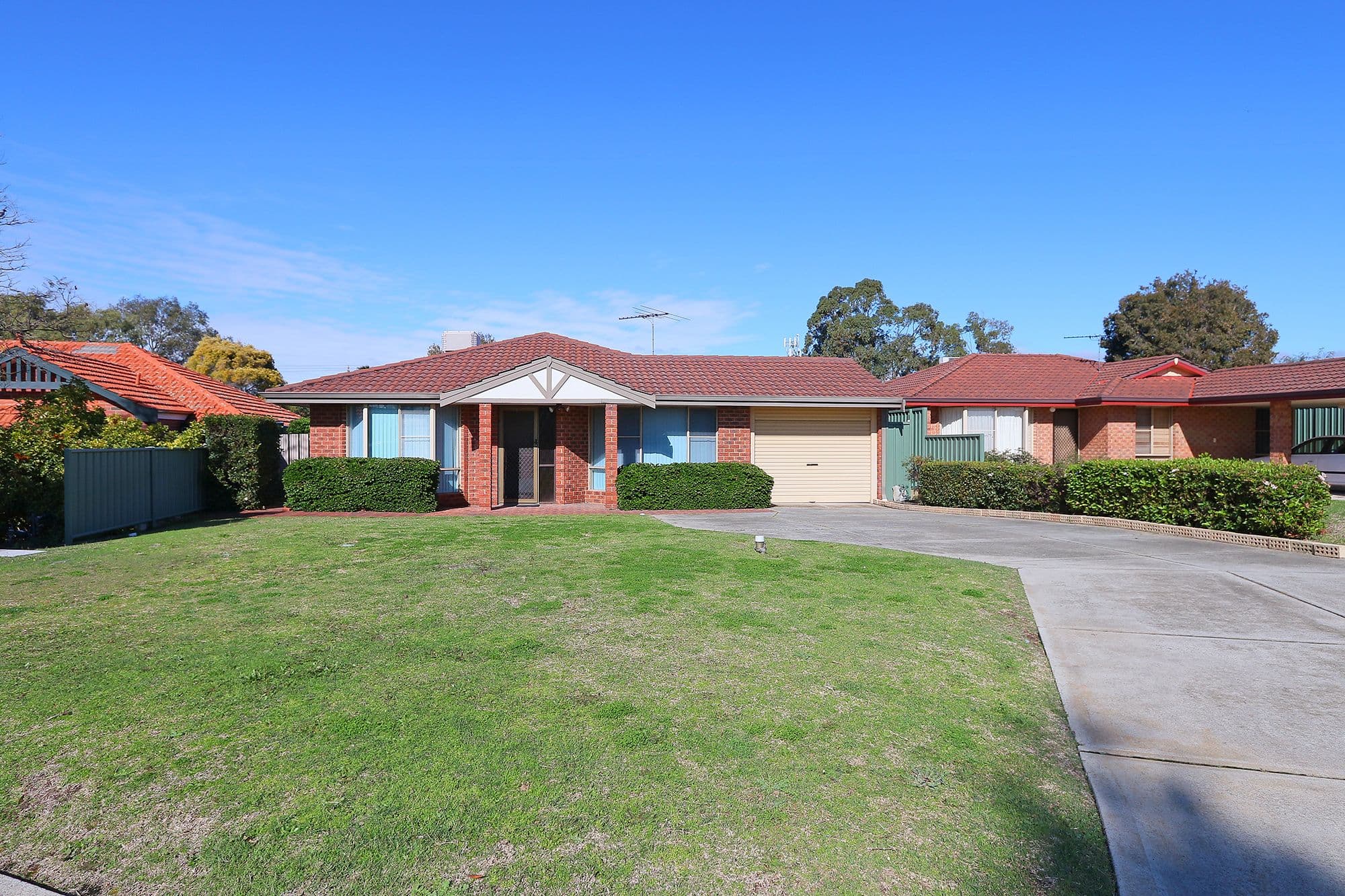 5b Lyneham Place, Bassendean WA 6054, Bassendean - Thumbnail 2