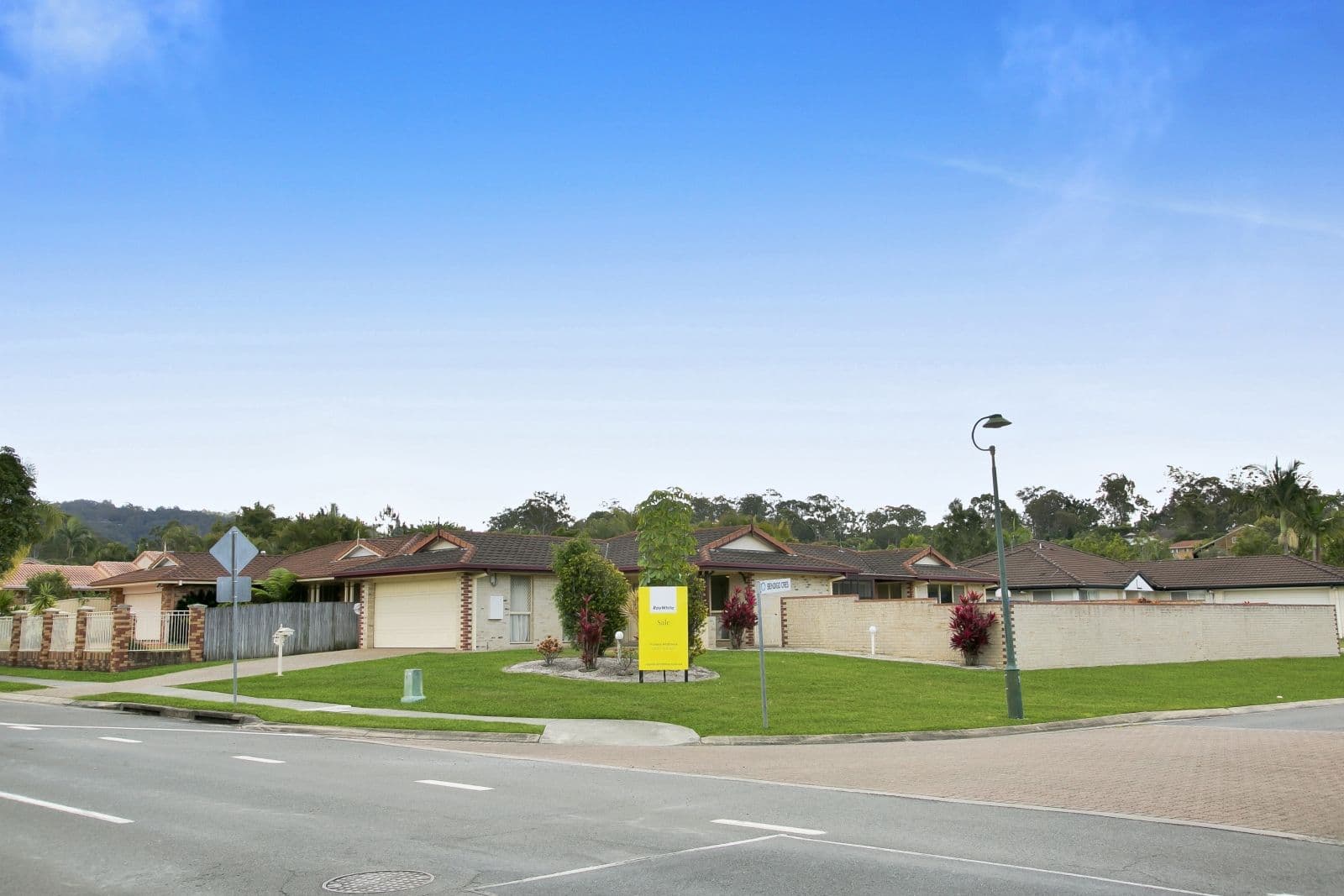 140 Wallandra Road, Tallai QLD 4213, Tallai - Thumbnail 2