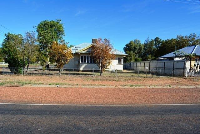 6 Rose Street, Blackall QLD 4472, Blackall - Thumbnail 2