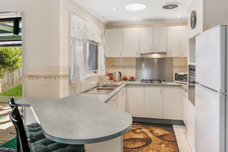 1 Dean Court, Carrum Downs VIC 3201, Carrum Downs - Thumbnail 2