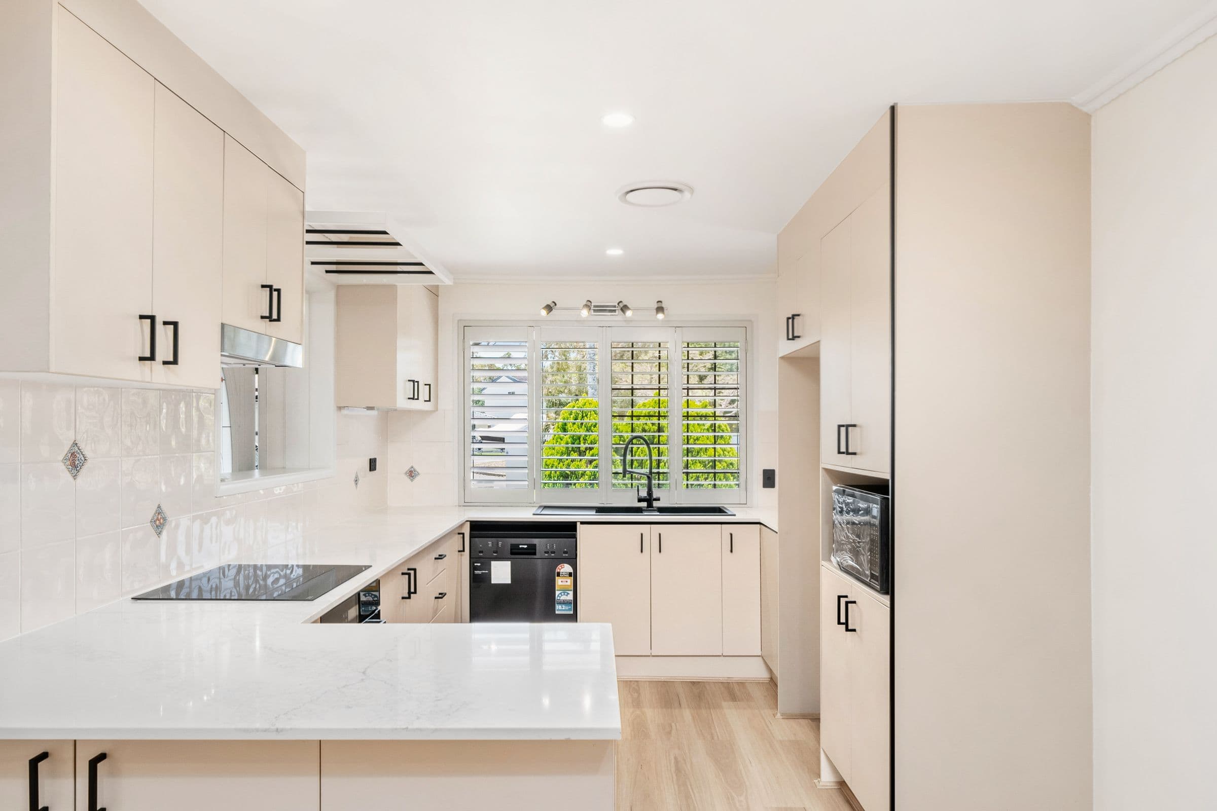 7 Vista Court, Newport QLD 4020, Newport - Thumbnail 8