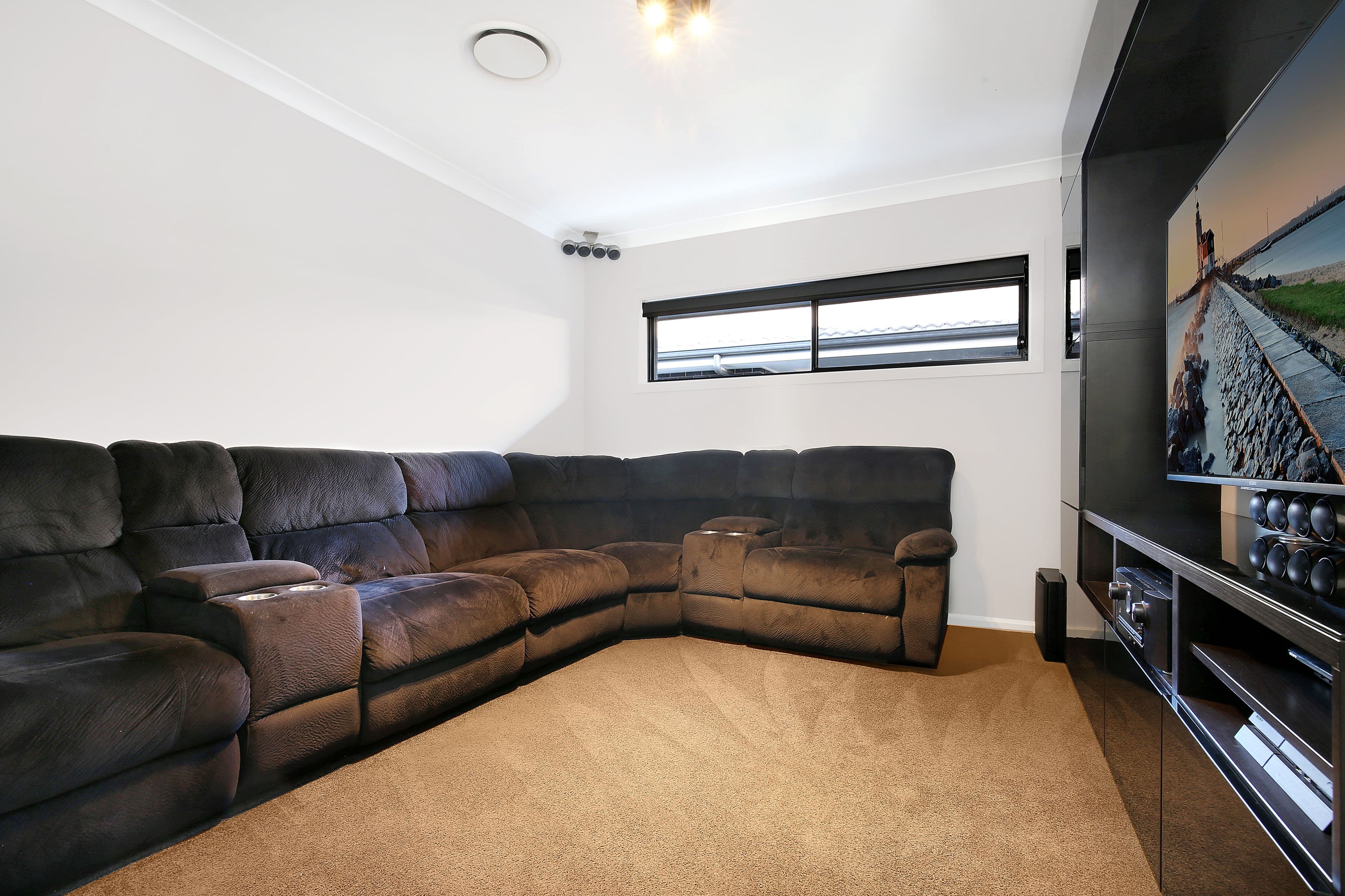 9 Deltaview Avenue, Haywards Bay - Thumbnail 5