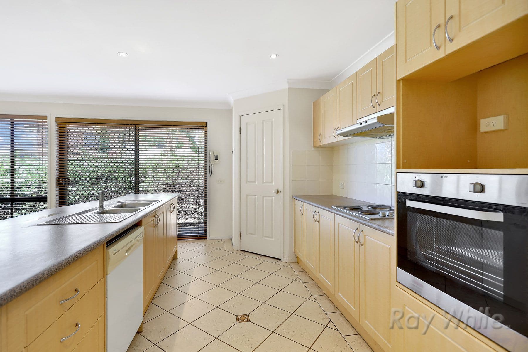 15 Navajo Close, Stanhope Gardens NSW 2768, Stanhope Gardens - Thumbnail 3