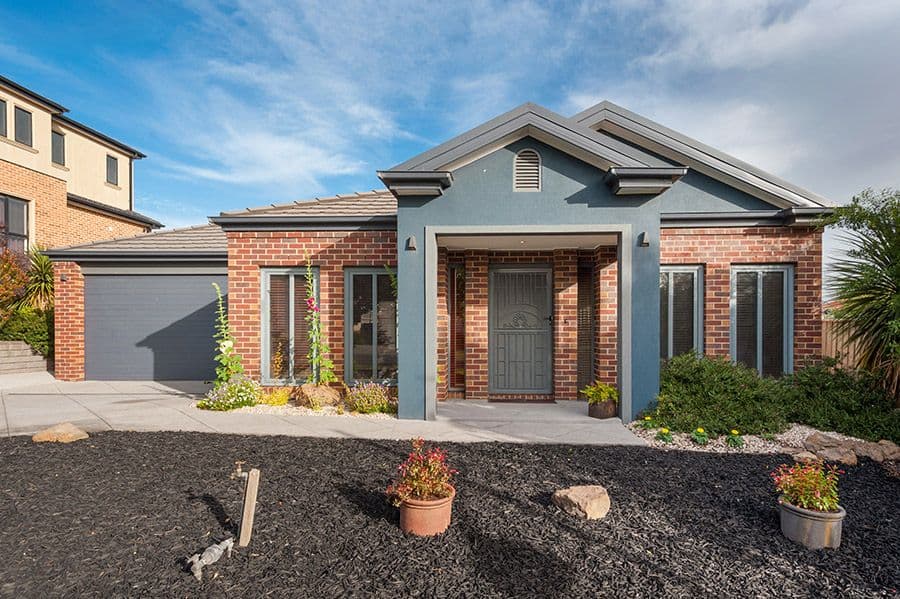 11 Eagleview Way, Craigieburn VIC 3064, Craigieburn - Image 1