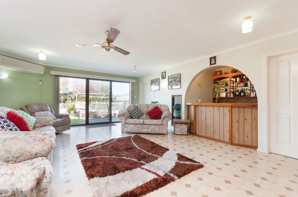 9 Ridgeway Parade, Sunshine West VIC 3020, Sunshine West - Thumbnail 6