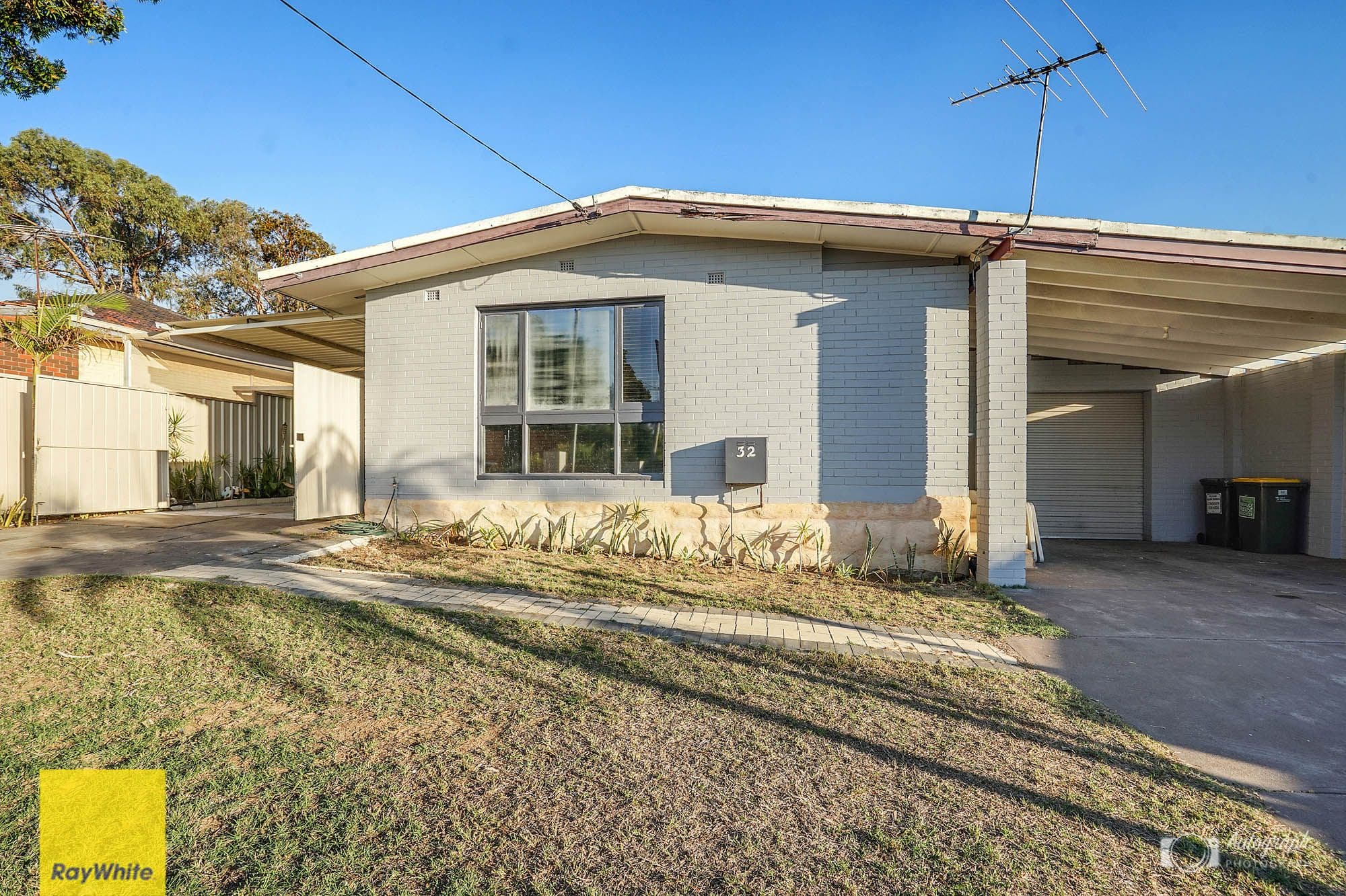 32 Harford Way, Girrawheen WA 6064, Girrawheen - Thumbnail 2