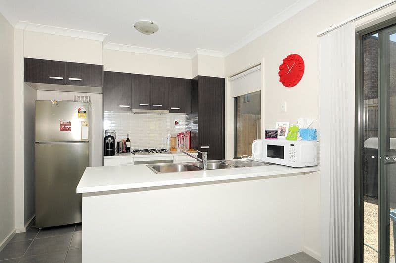 11 Brunnings Road, CARRUM DOWNS VIC 3201, Carrum Downs - Thumbnail 2