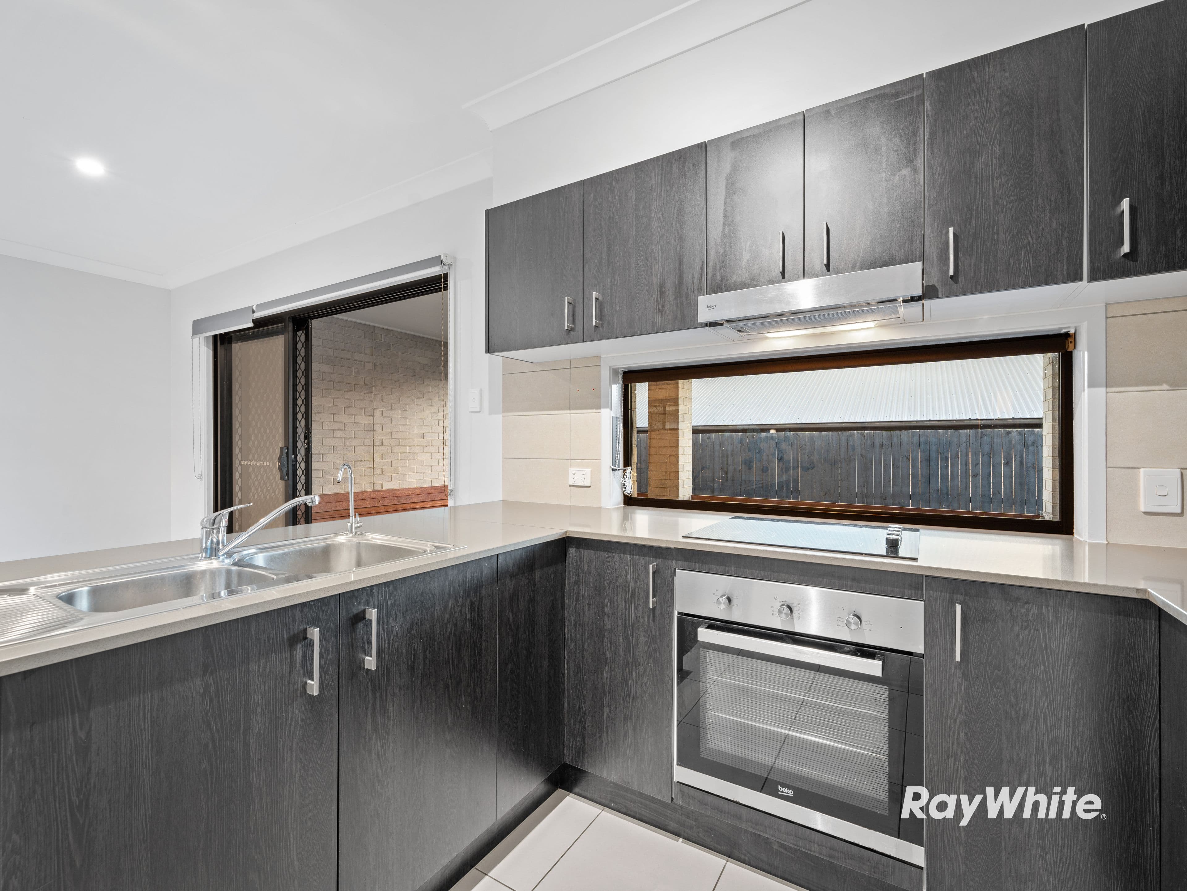 8 Mount Huntley Street, Park Ridge QLD 4125, Park Ridge - Thumbnail 6