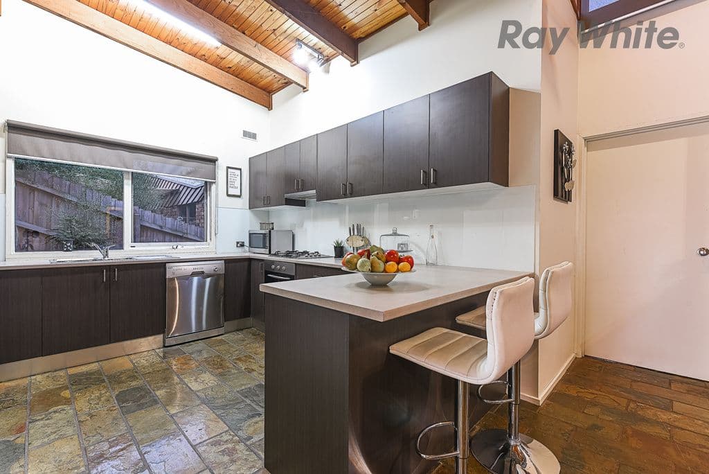 5 TRENTON Place, Mooroolbark VIC 3138, Mooroolbark - Thumbnail 4