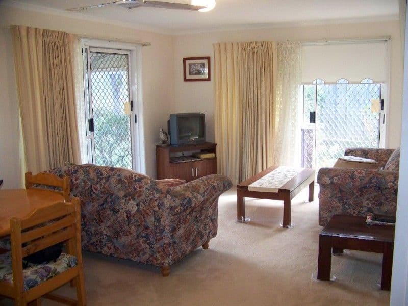 10 Rowe Cls, WISHART QLD 4122, Wishart - Thumbnail 2