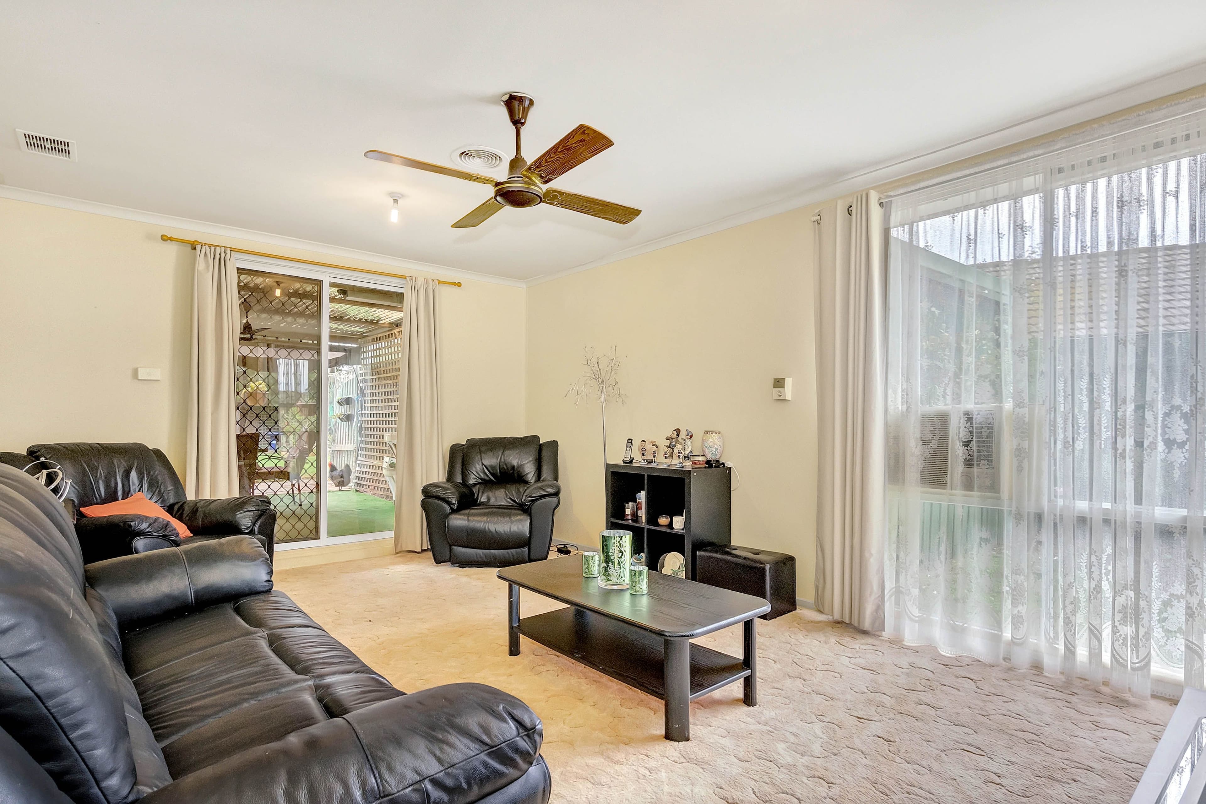 4 Gannet Street, Werribee VIC 3030, Werribee - Thumbnail 2