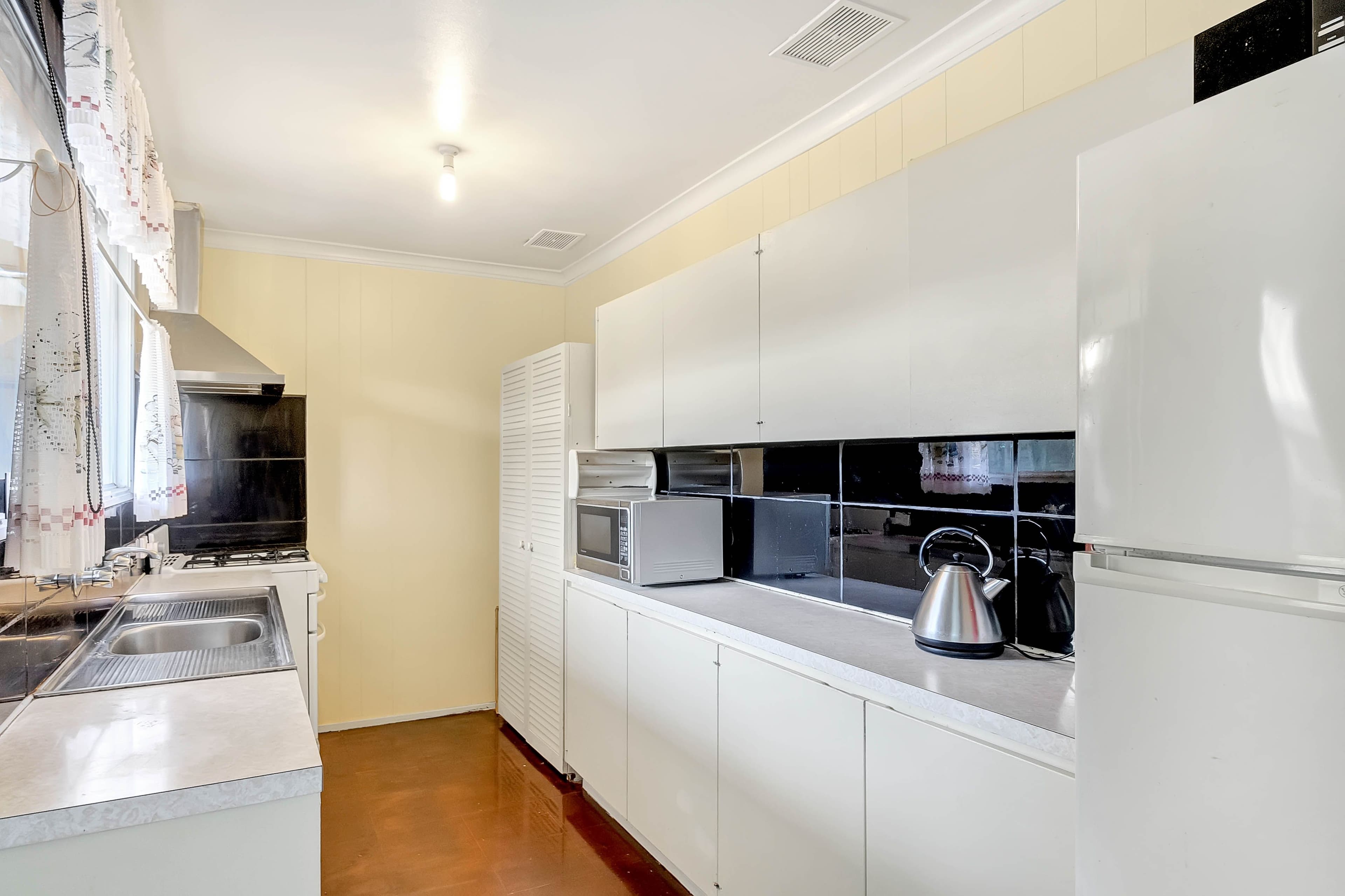 4 Gannet Street, Werribee VIC 3030, Werribee - Thumbnail 4