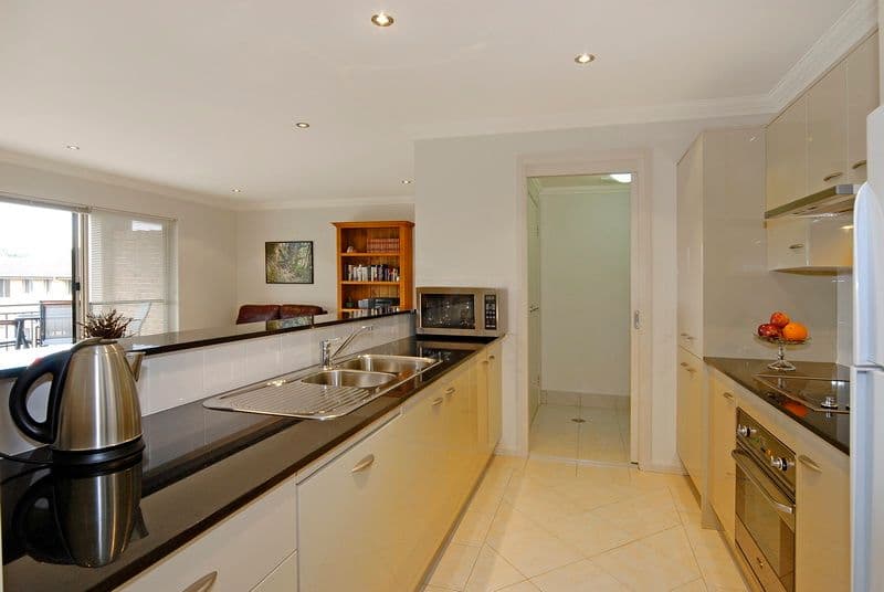 97  Corrimal Street, WOLLONGONG NSW 2500, Wollongong - Thumbnail 2