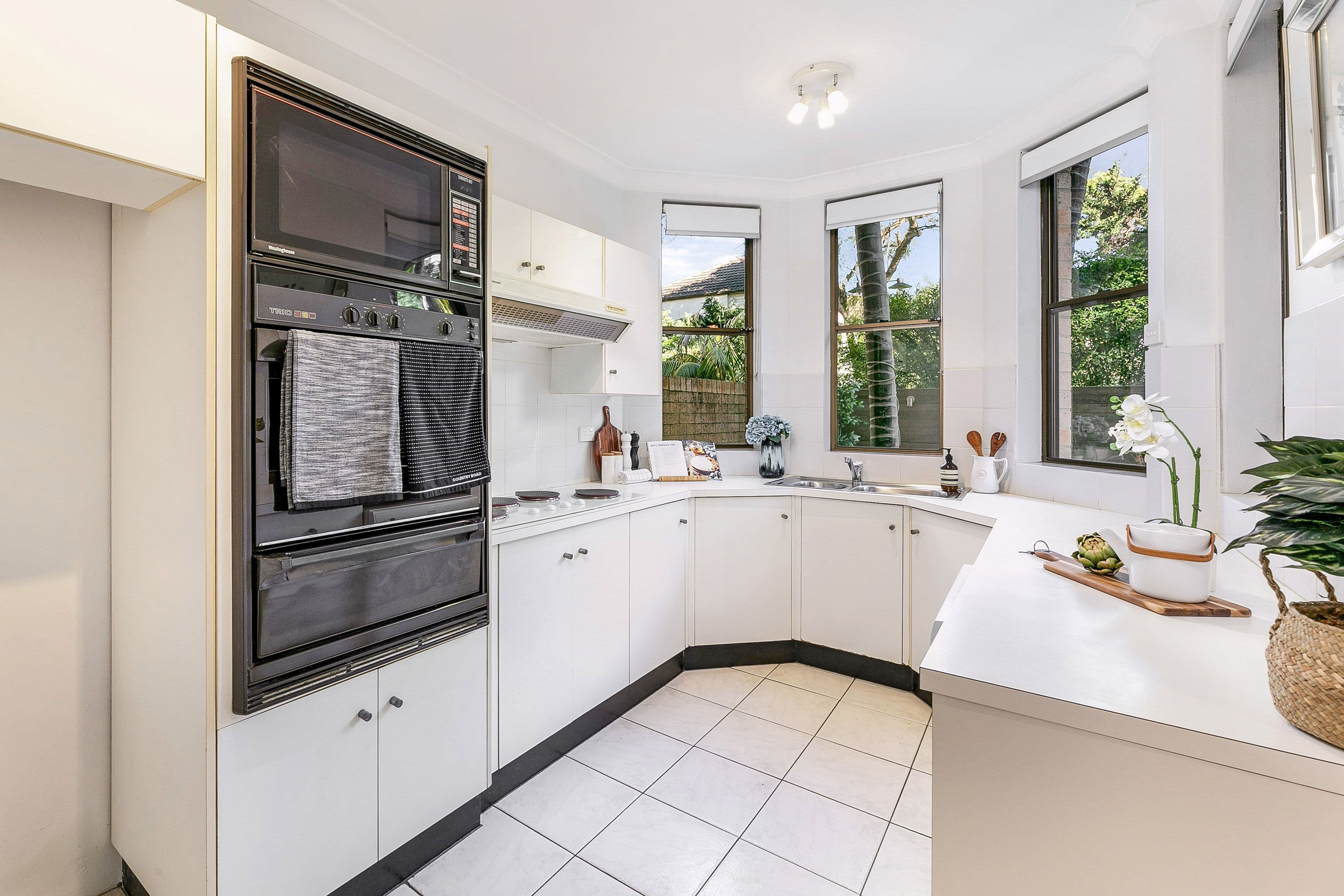4-8 Edgecumbe Avenue, Coogee NSW 2034, Coogee - Thumbnail 7