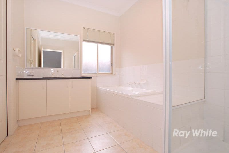 16 Kimberley Street, Stuart, QLD, 4811, Stuart - Thumbnail 5