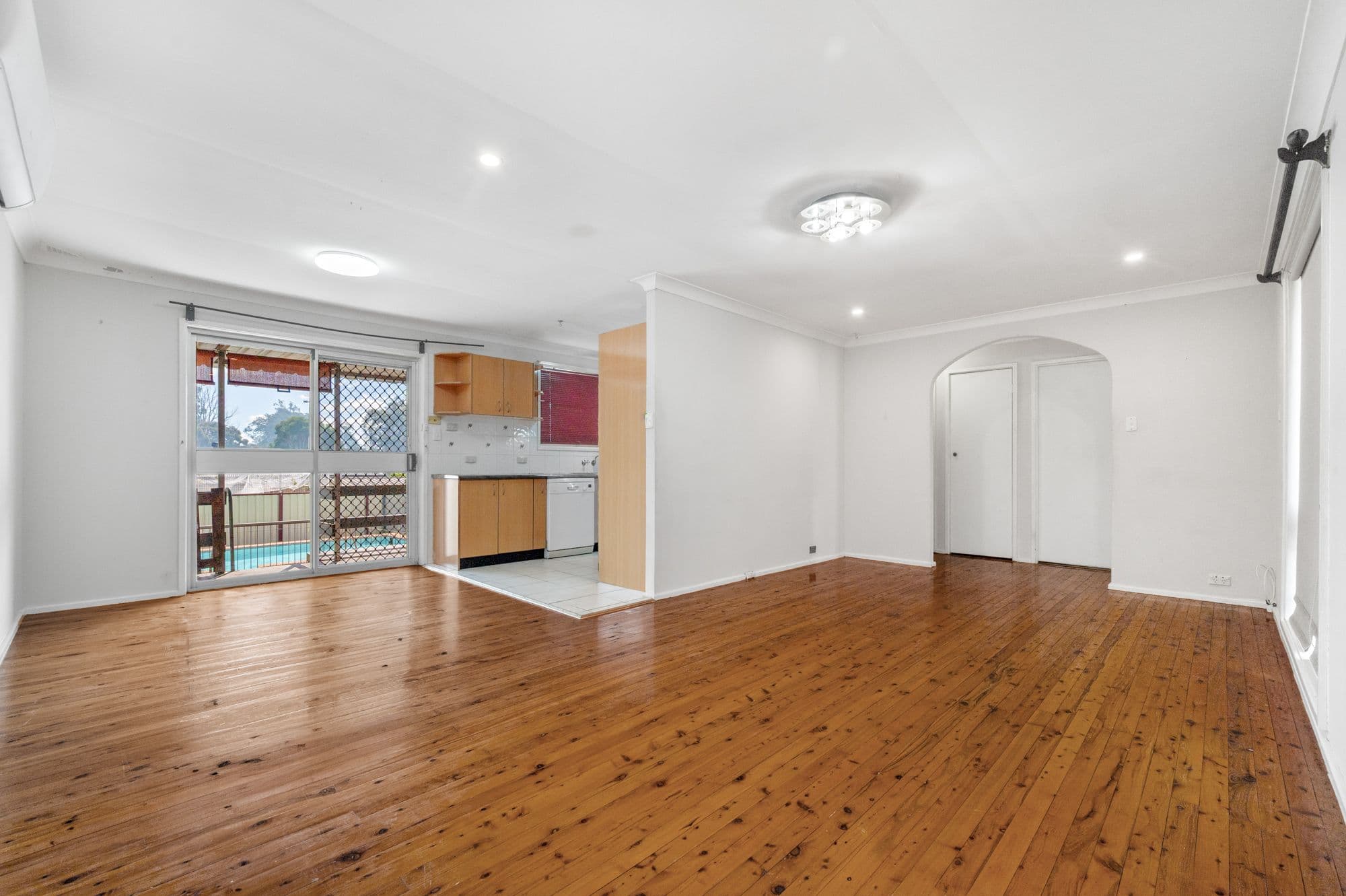 26 Clifford Crescent, Ingleburn NSW 2565, Ingleburn - Thumbnail 2