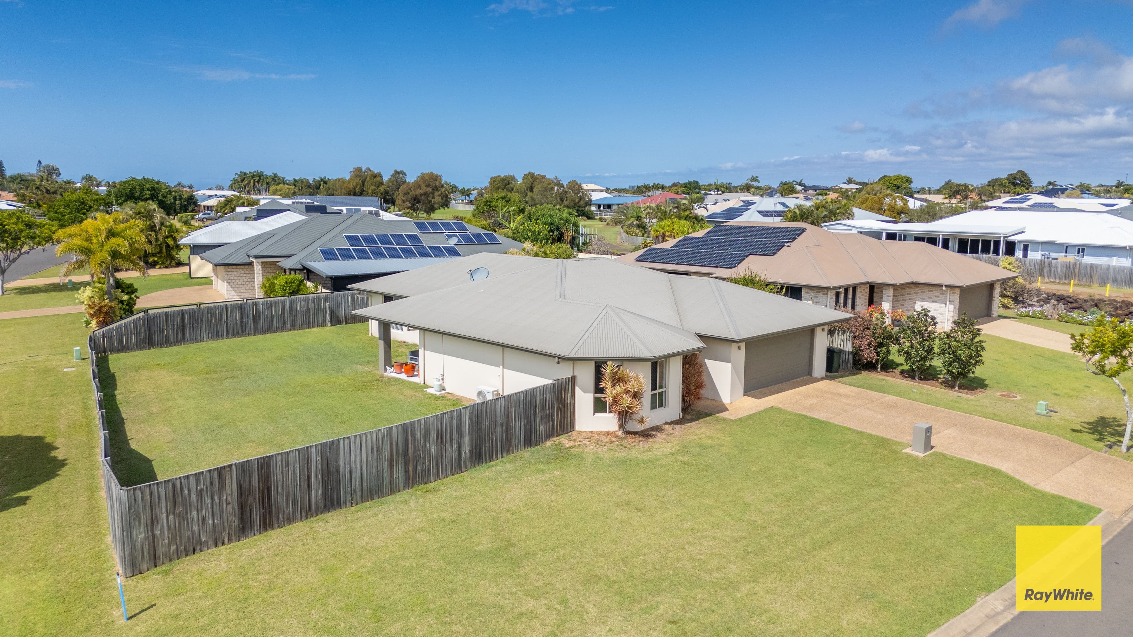 15 BISDEE Street, Coral Cove QLD 4670, Coral Cove - Image 1