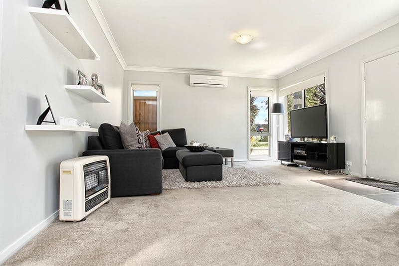 24 Lockheed Avenue, MIDDLETON GRANGE NSW 2171, Middleton Grange - Thumbnail 4