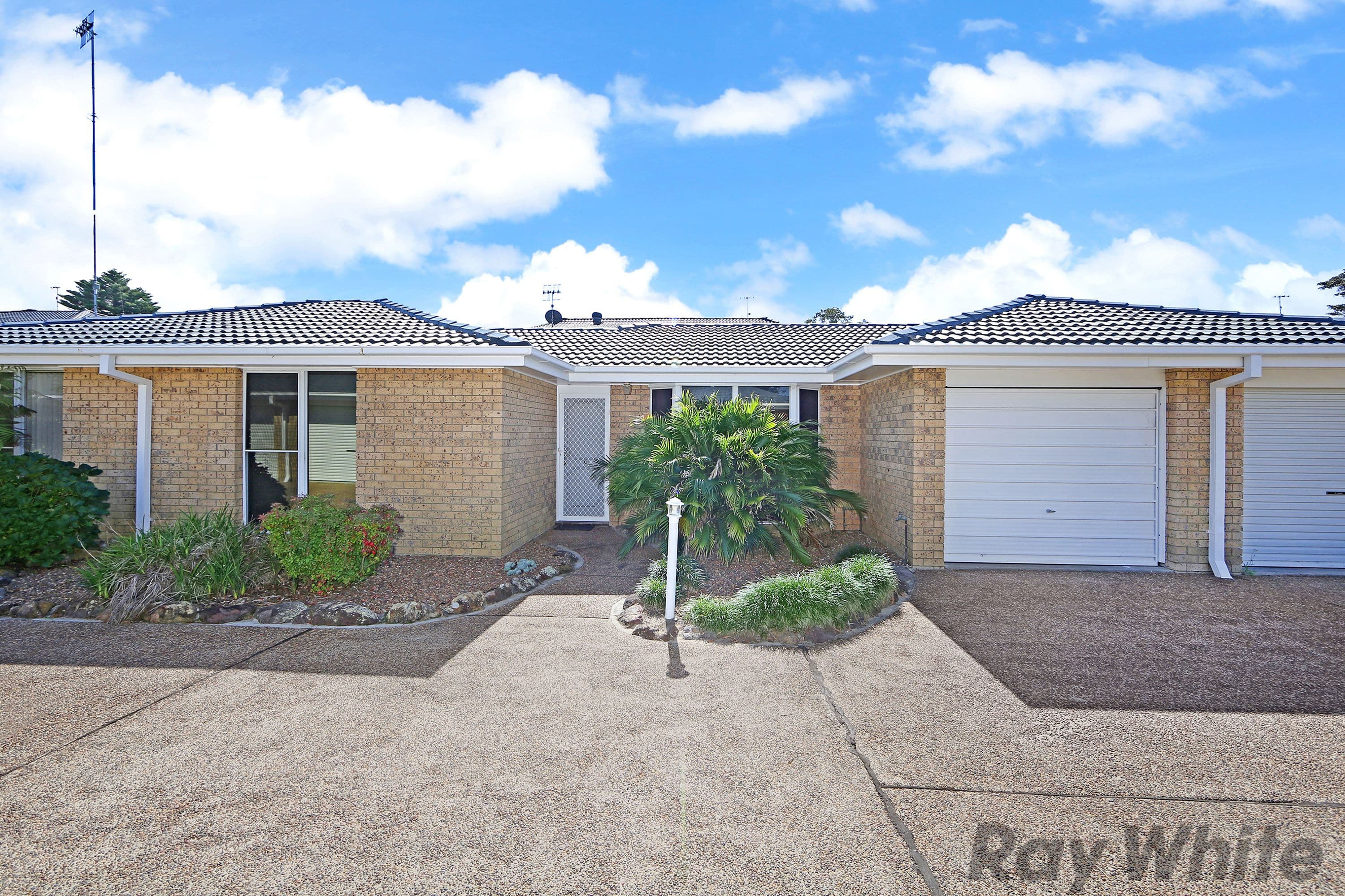 6 Lake Street, Budgewoi - Thumbnail 2