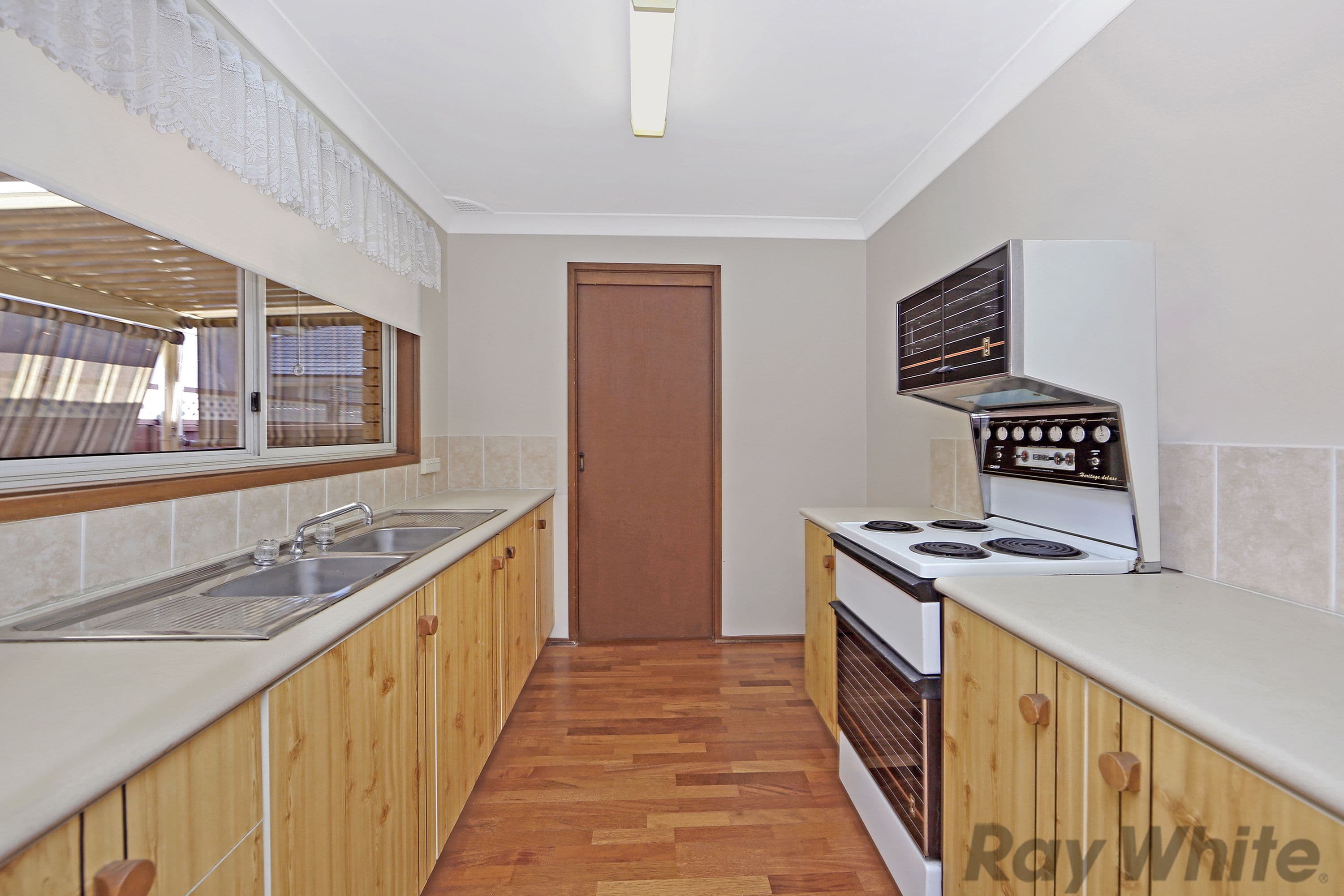 6 Lake Street, Budgewoi - Thumbnail 3
