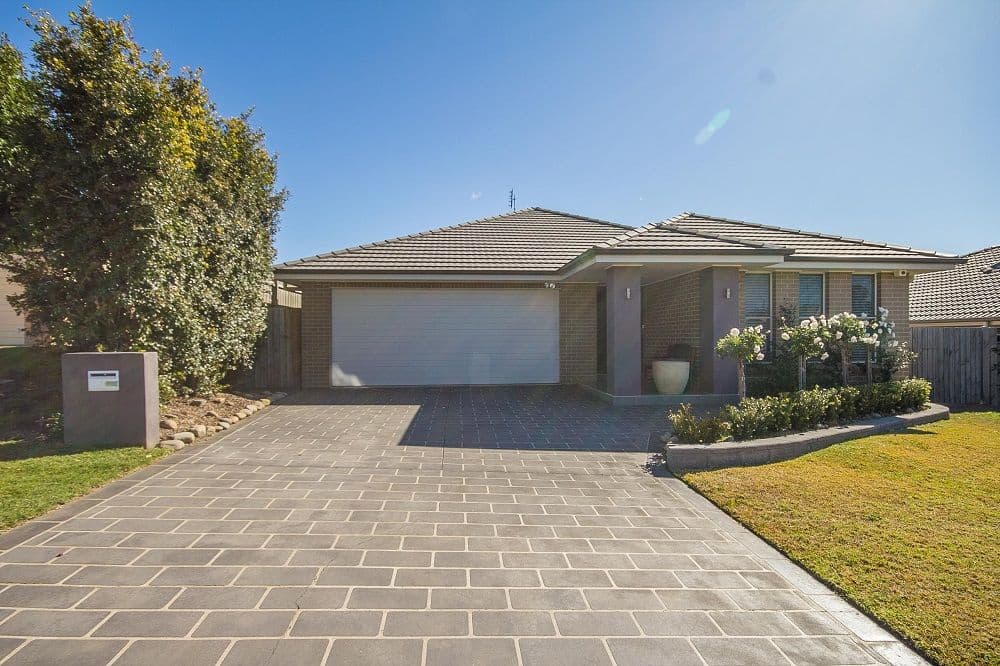 21 Kerrigan Crescent, Elderslie NSW 2570, Elderslie - Thumbnail 2