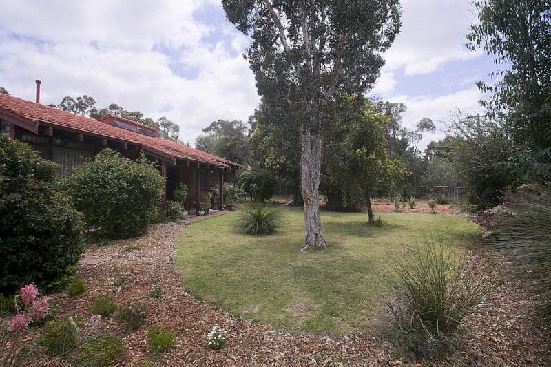11 Warrington Road, LESMURDIE WA 6076, Lesmurdie - Image 1