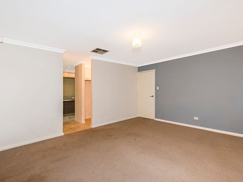 6 Shanklin Court, Wellard WA 6170, Wellard - Thumbnail 4