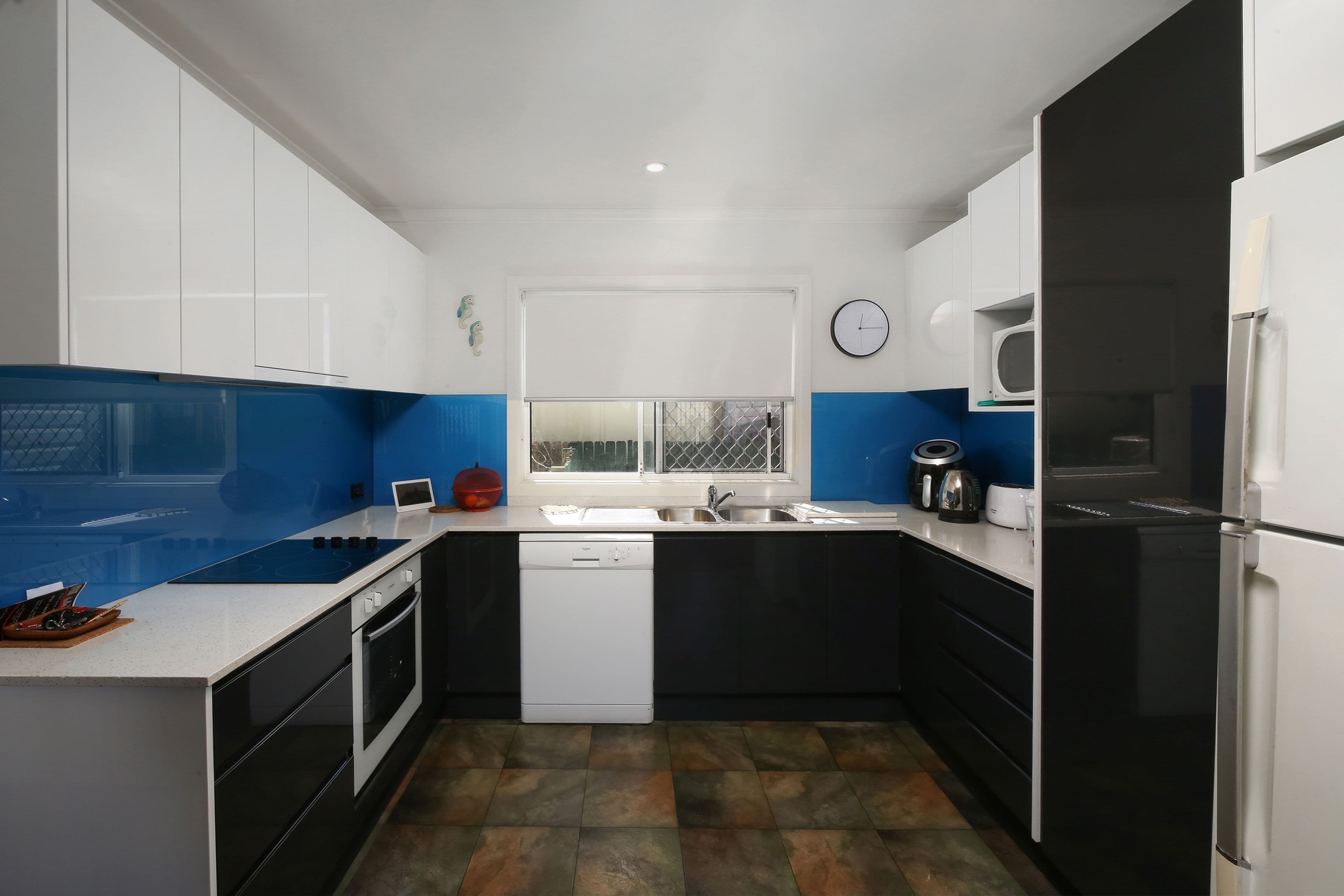 32 Davis Avenue, Davistown - Thumbnail 3
