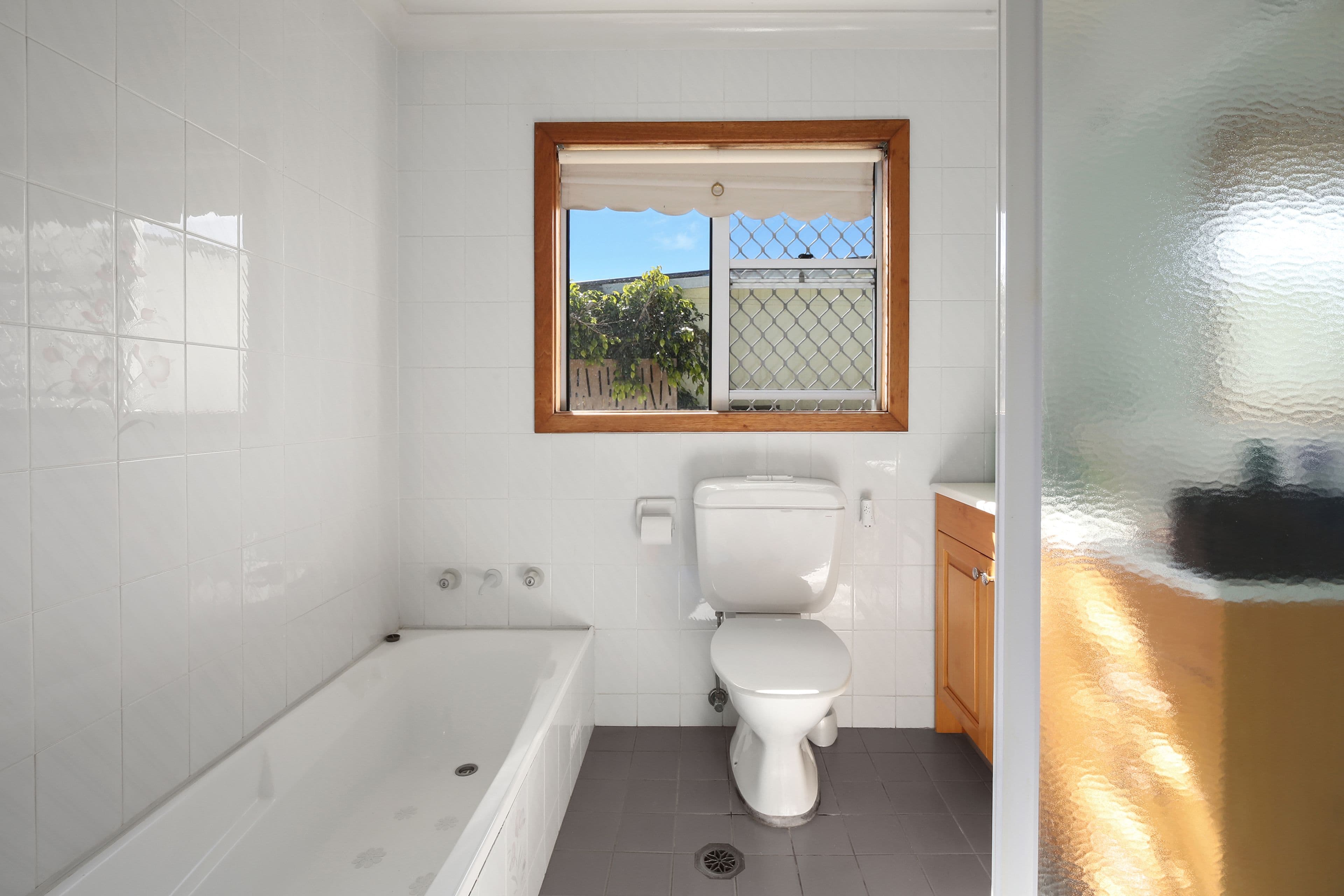 32 Davis Avenue, Davistown - Thumbnail 6