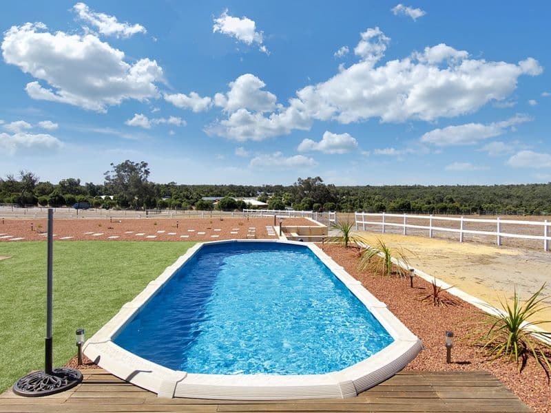 126 Ayrshire Loop, LOWER CHITTERING WA 6084, Lower Chittering - Thumbnail 2