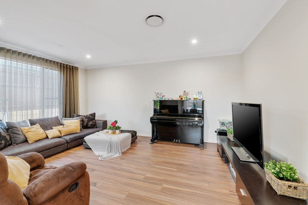 38 Kookaburra Circuit, Rochedale QLD 4123, Rochedale - Thumbnail 5