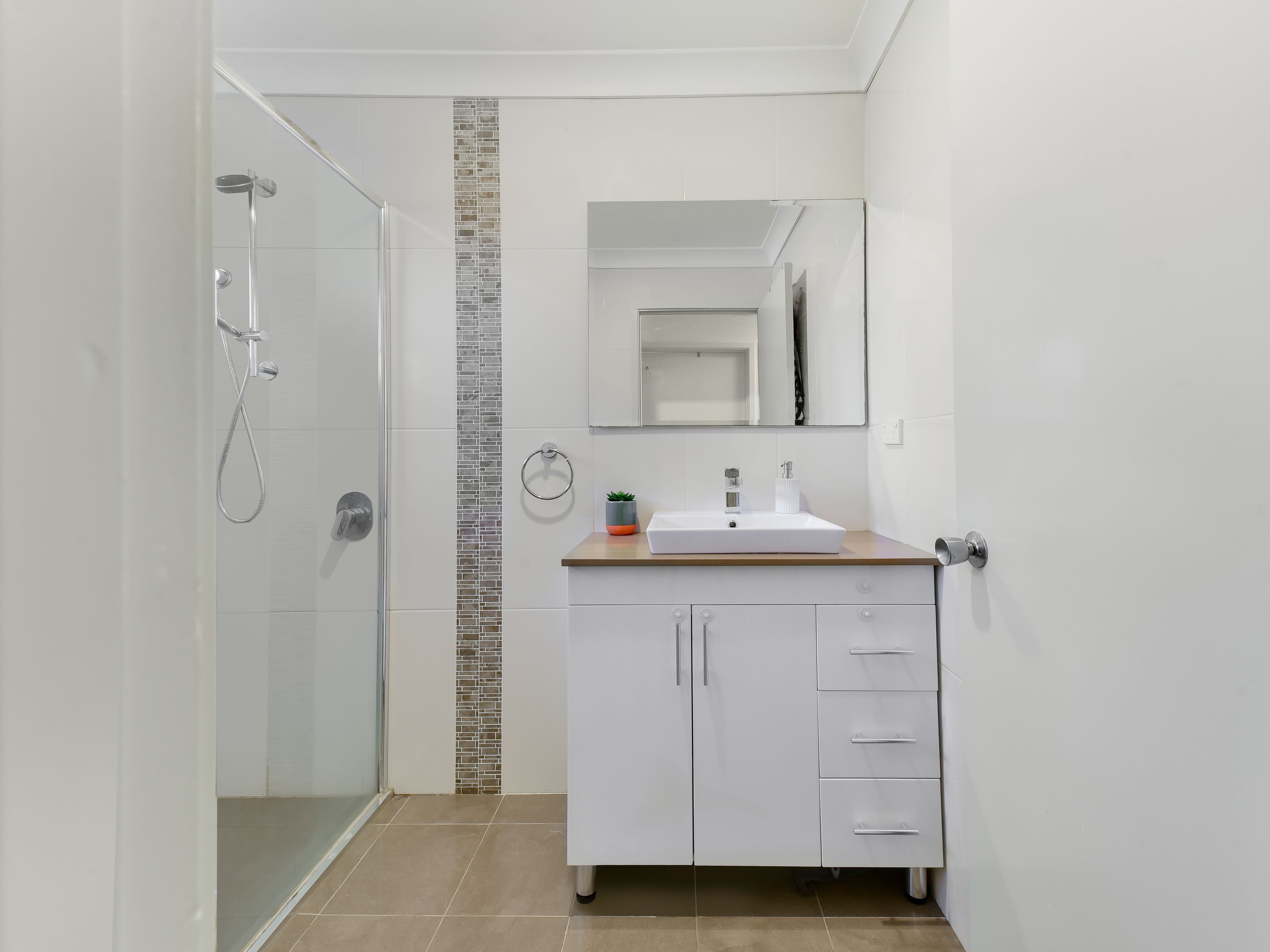 21 Lawn Avenue, Bradbury NSW 2560, Bradbury - Thumbnail 7