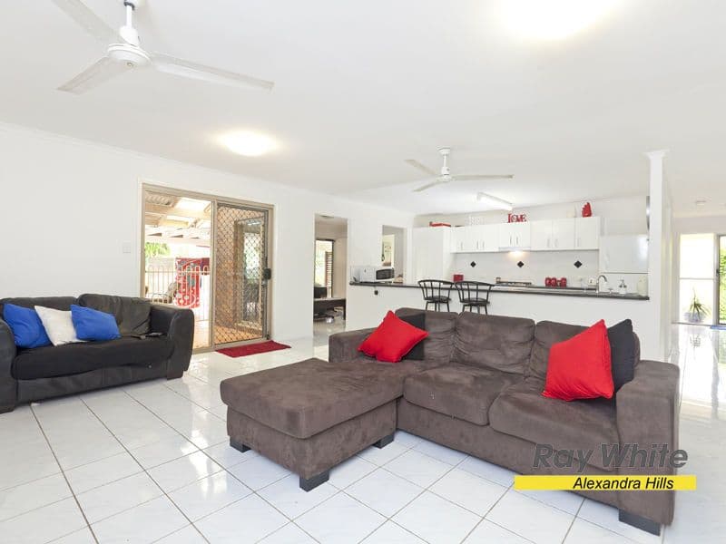 33 Alexandra Circuit, ALEXANDRA HILLS QLD 4161, Alexandra Hills - Thumbnail 4