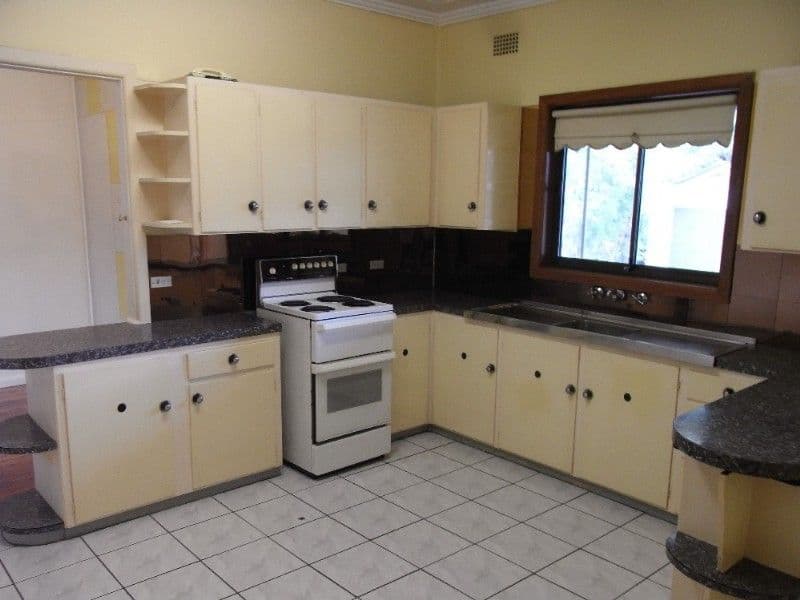 230 West Street, BLAKEHURST NSW 2221, Blakehurst - Thumbnail 3