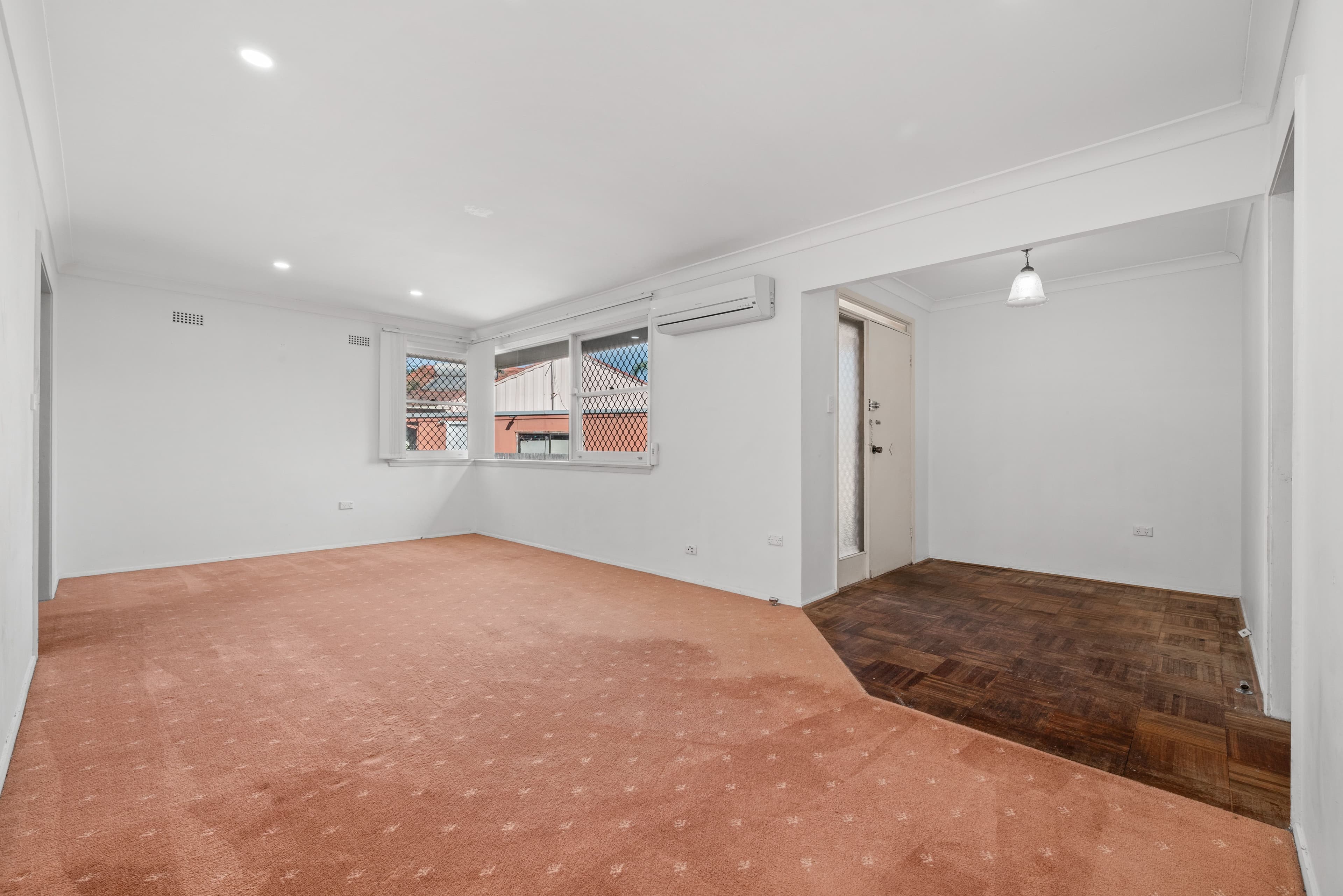 41 Hurlstone Avenue, Glenfield NSW 2167, Glenfield - Thumbnail 2