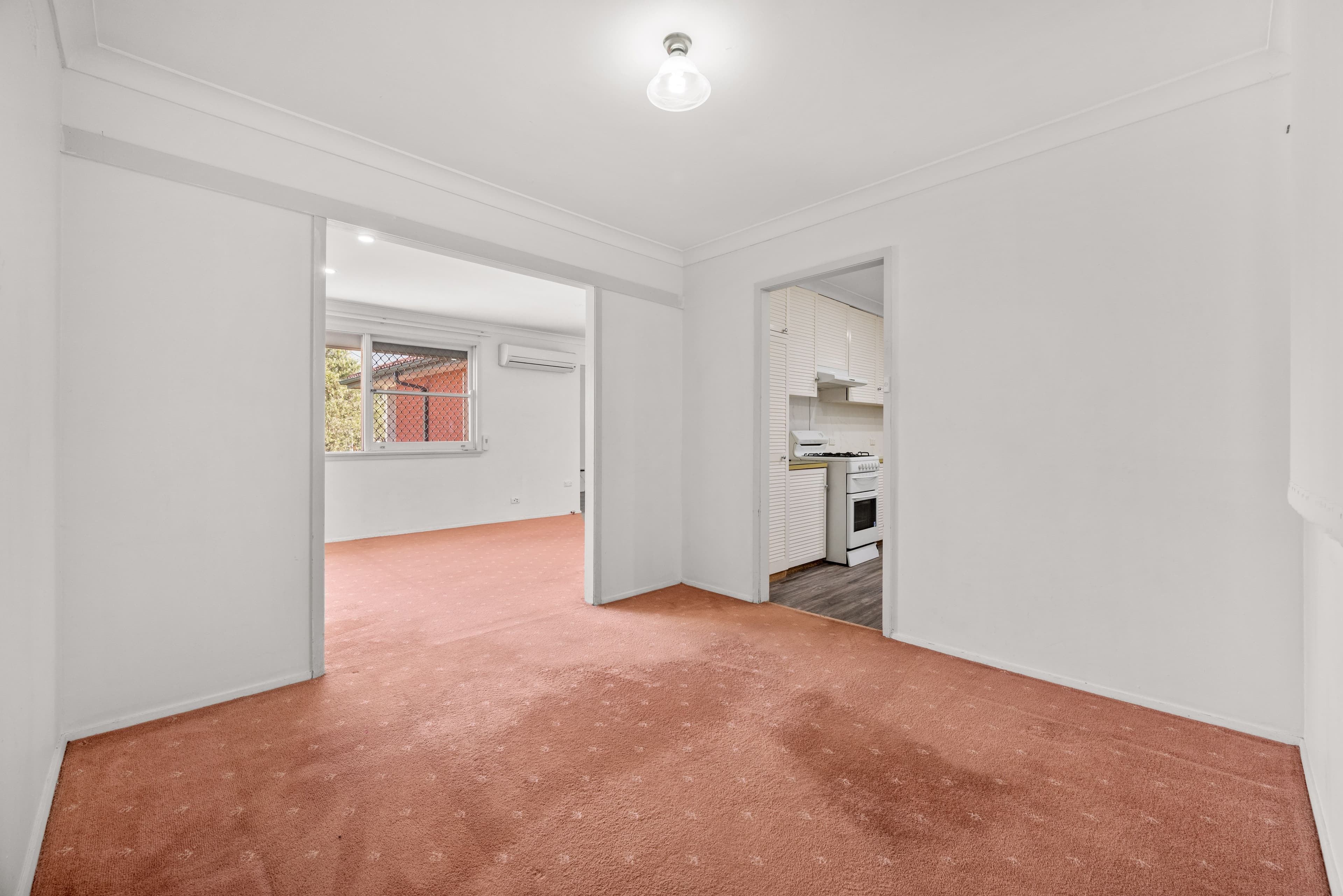 41 Hurlstone Avenue, Glenfield NSW 2167, Glenfield - Thumbnail 3