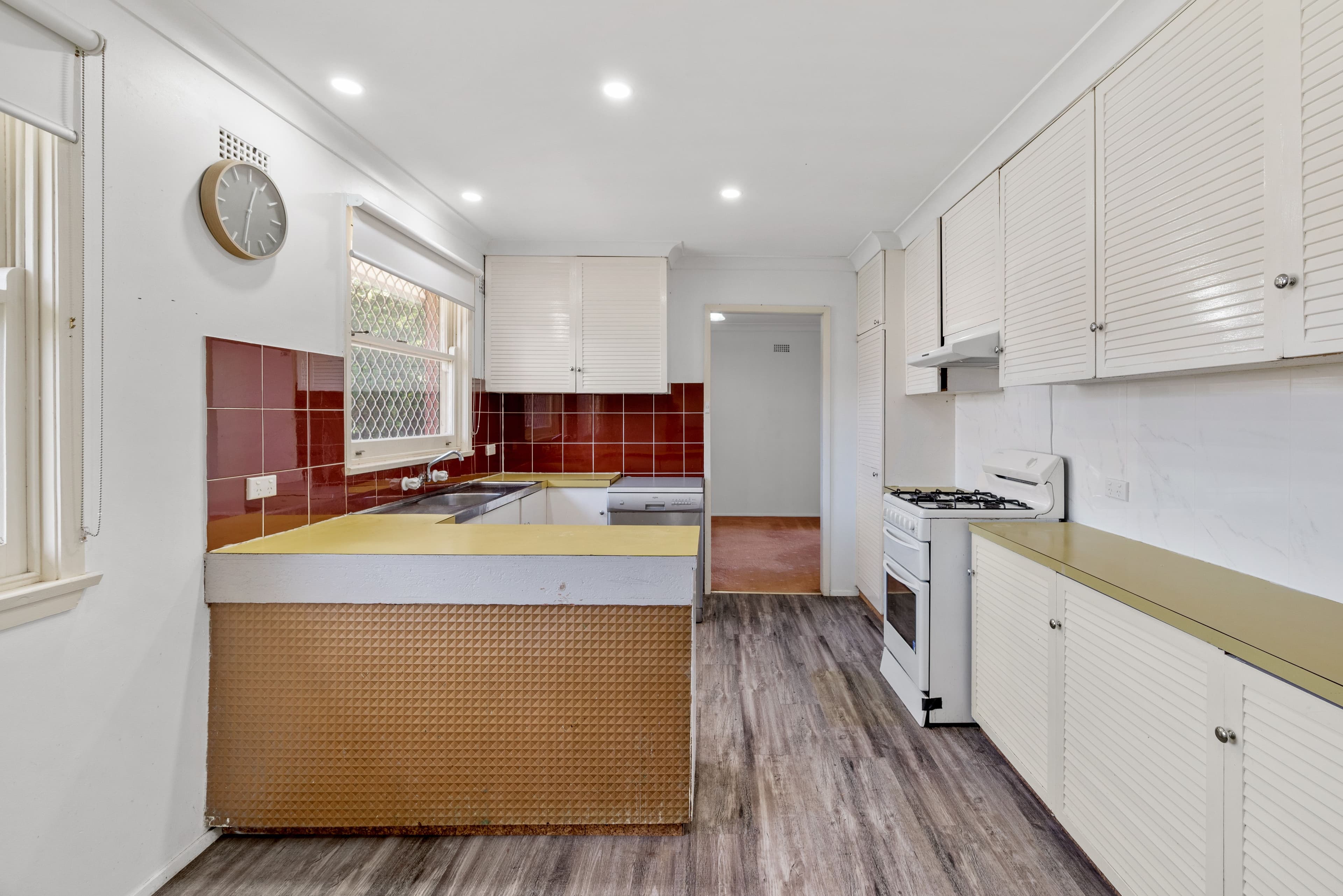 41 Hurlstone Avenue, Glenfield NSW 2167, Glenfield - Thumbnail 5