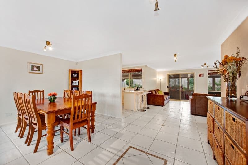 8 Corvette Close, Rutherford - Thumbnail 3