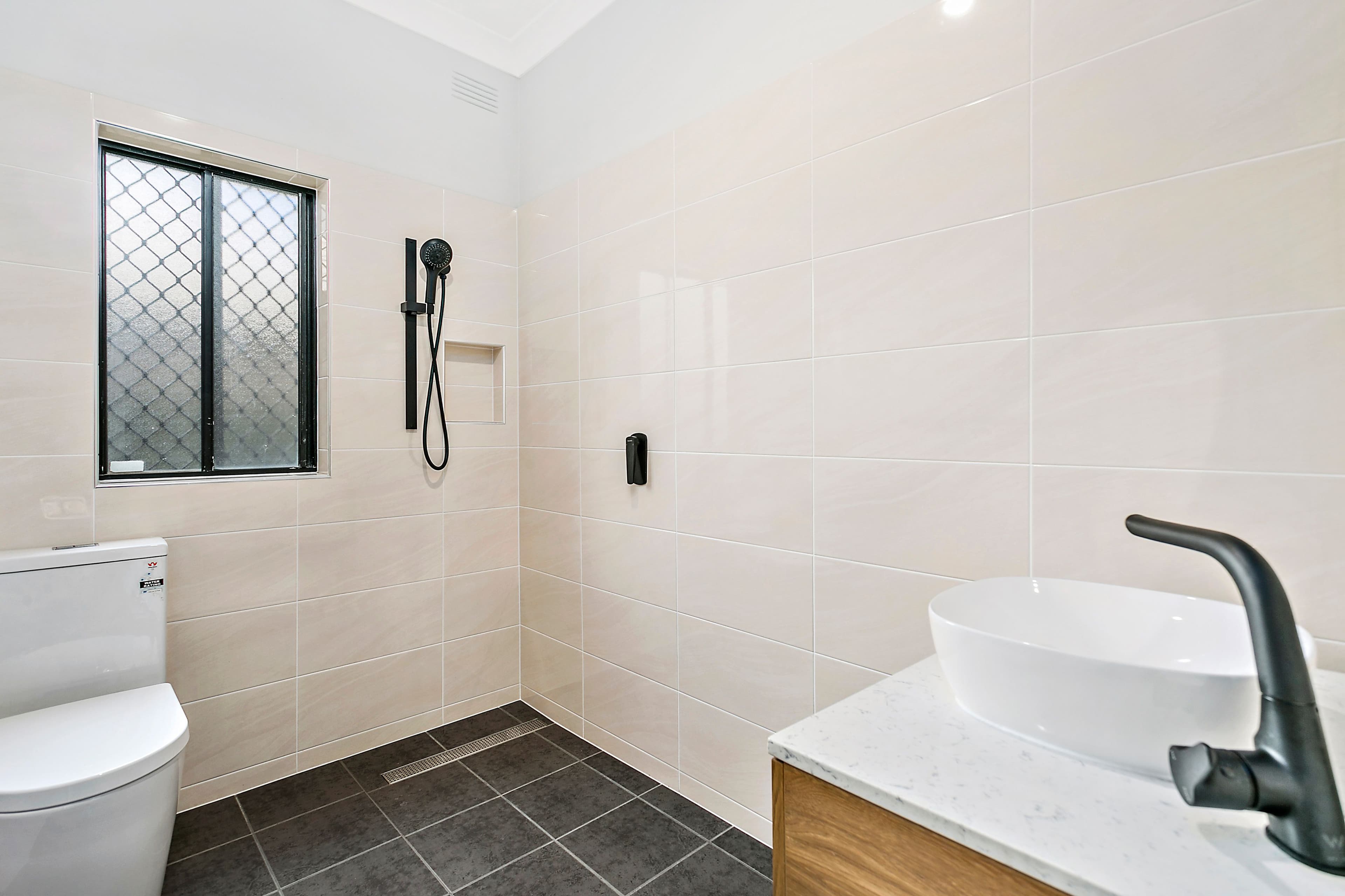 88 Lake Entrance Road, Oak Flats NSW 2529, Oak Flats - Thumbnail 8