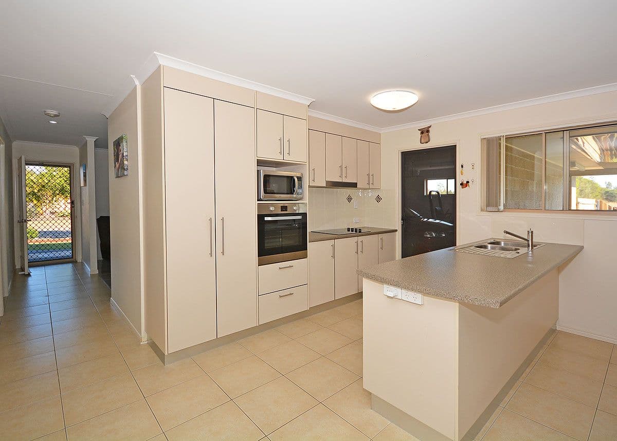 27 Spinnaker Drive, Point Vernon QLD 4655, Point Vernon - Thumbnail 7