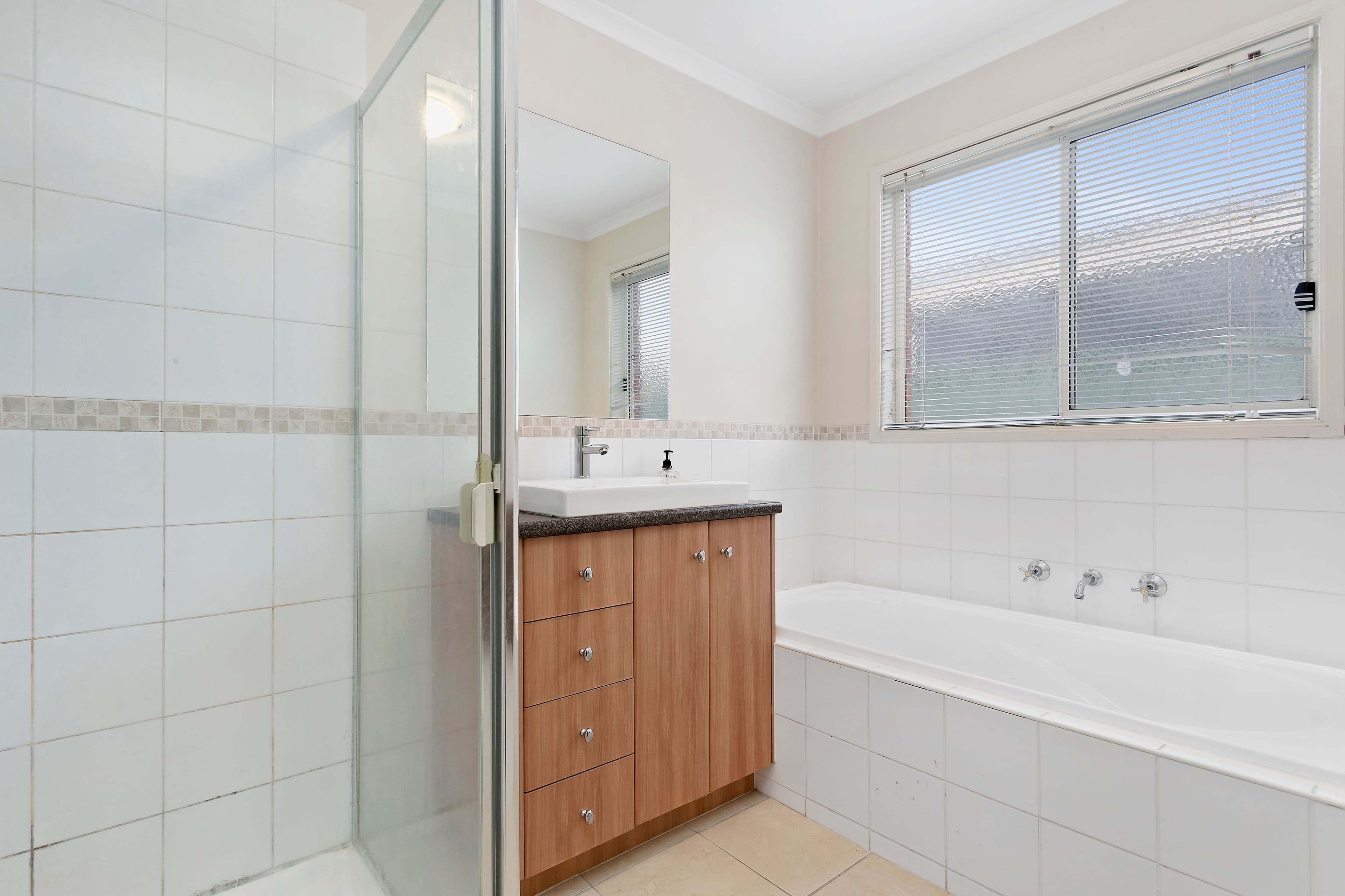 9 Kooyong Way, Craigieburn VIC 3064, Craigieburn - Thumbnail 5