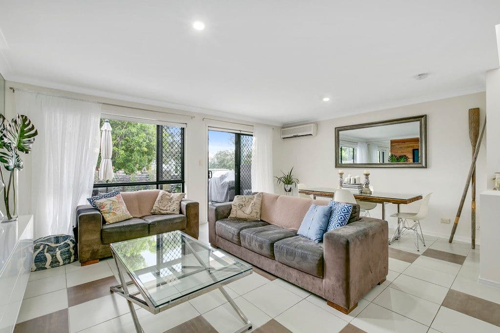 53 Gordon Street, Labrador QLD 4215, Labrador - Thumbnail 2