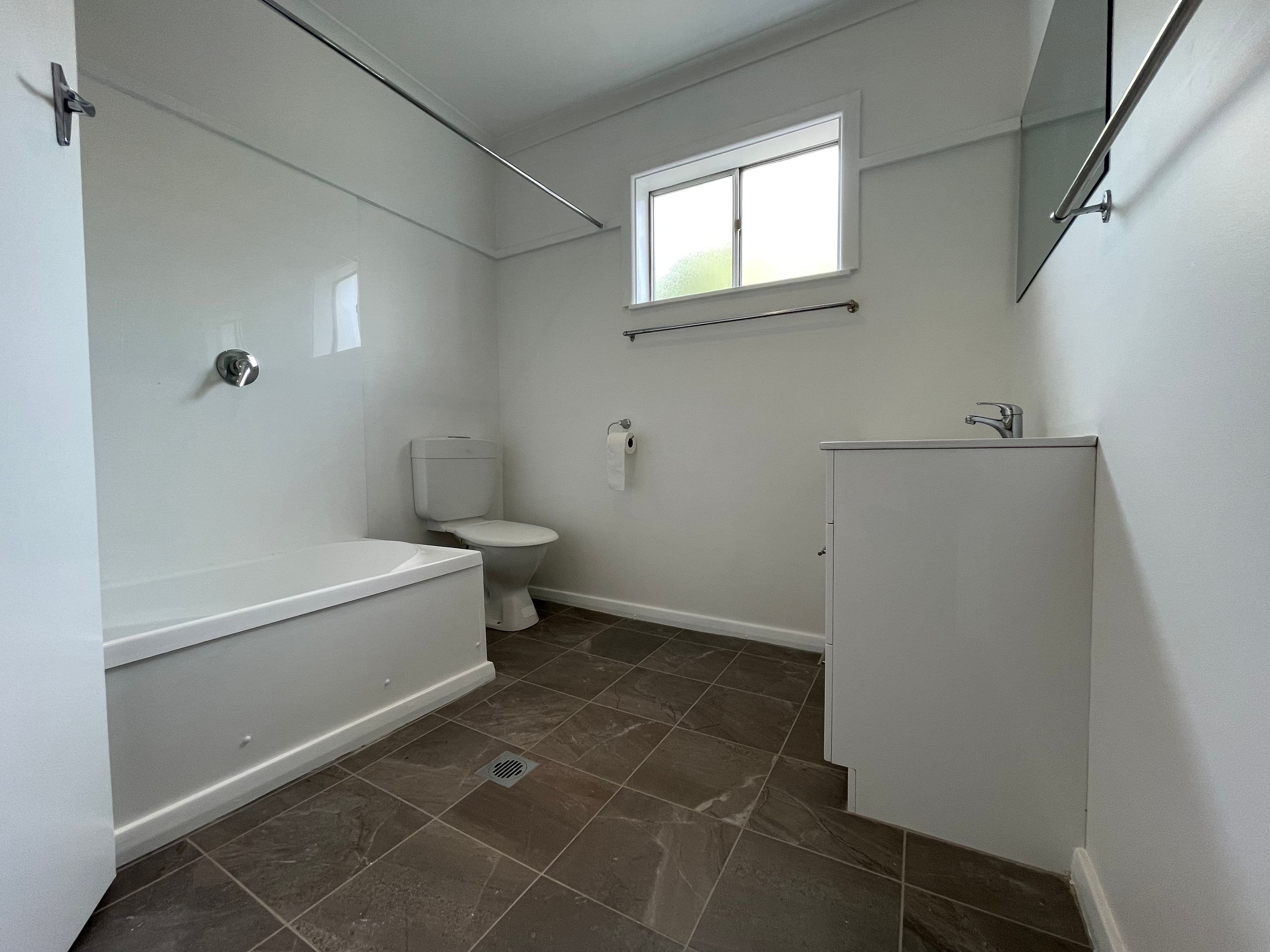 9 Third Street, Henty NSW 2658, Henty - Thumbnail 5