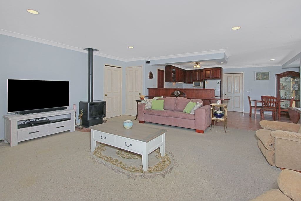 52 Calga Crescent, Catalina - Image 1