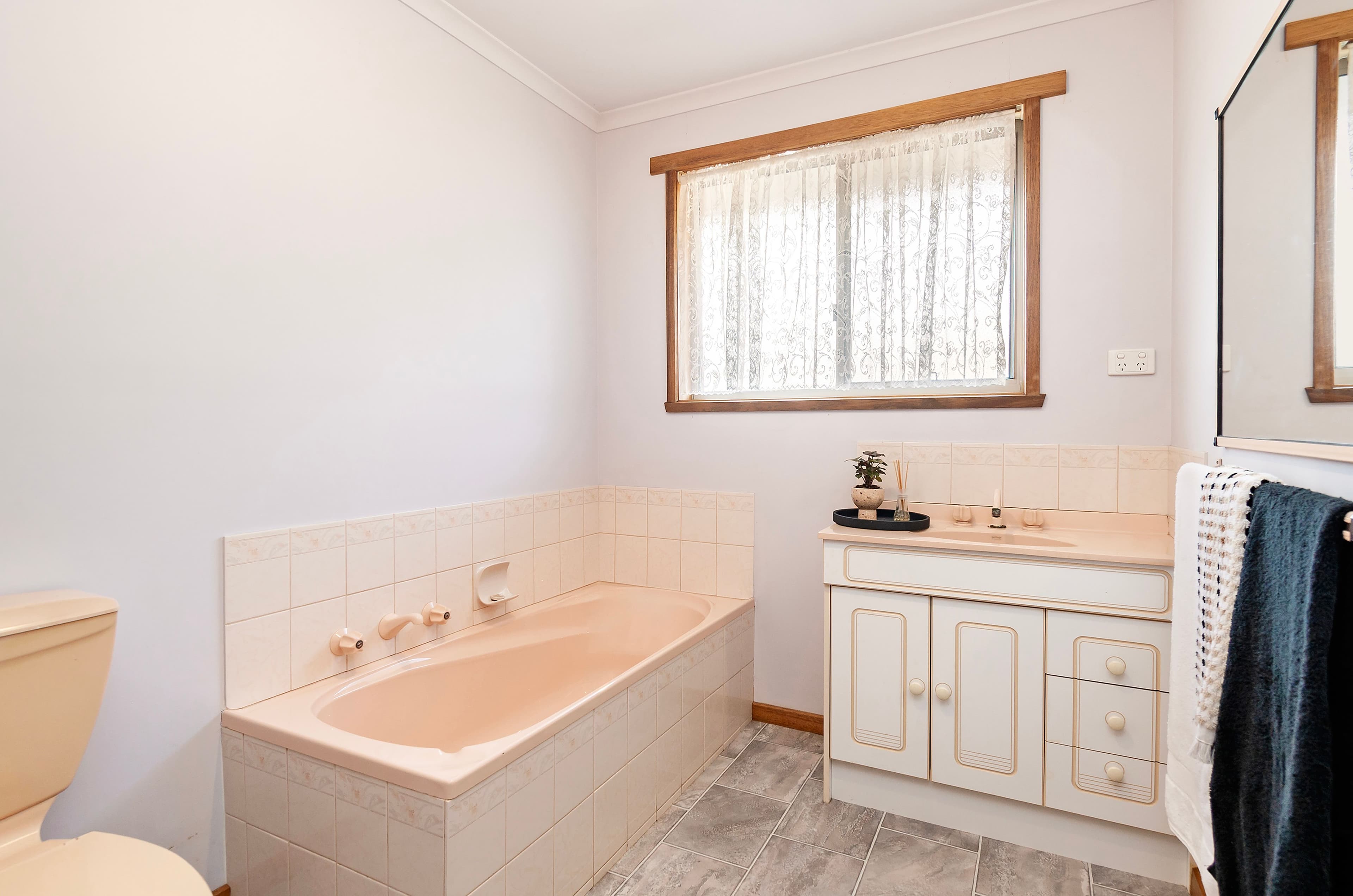 5 Hayley Drive, Warrnambool VIC 3280, Warrnambool - Thumbnail 5