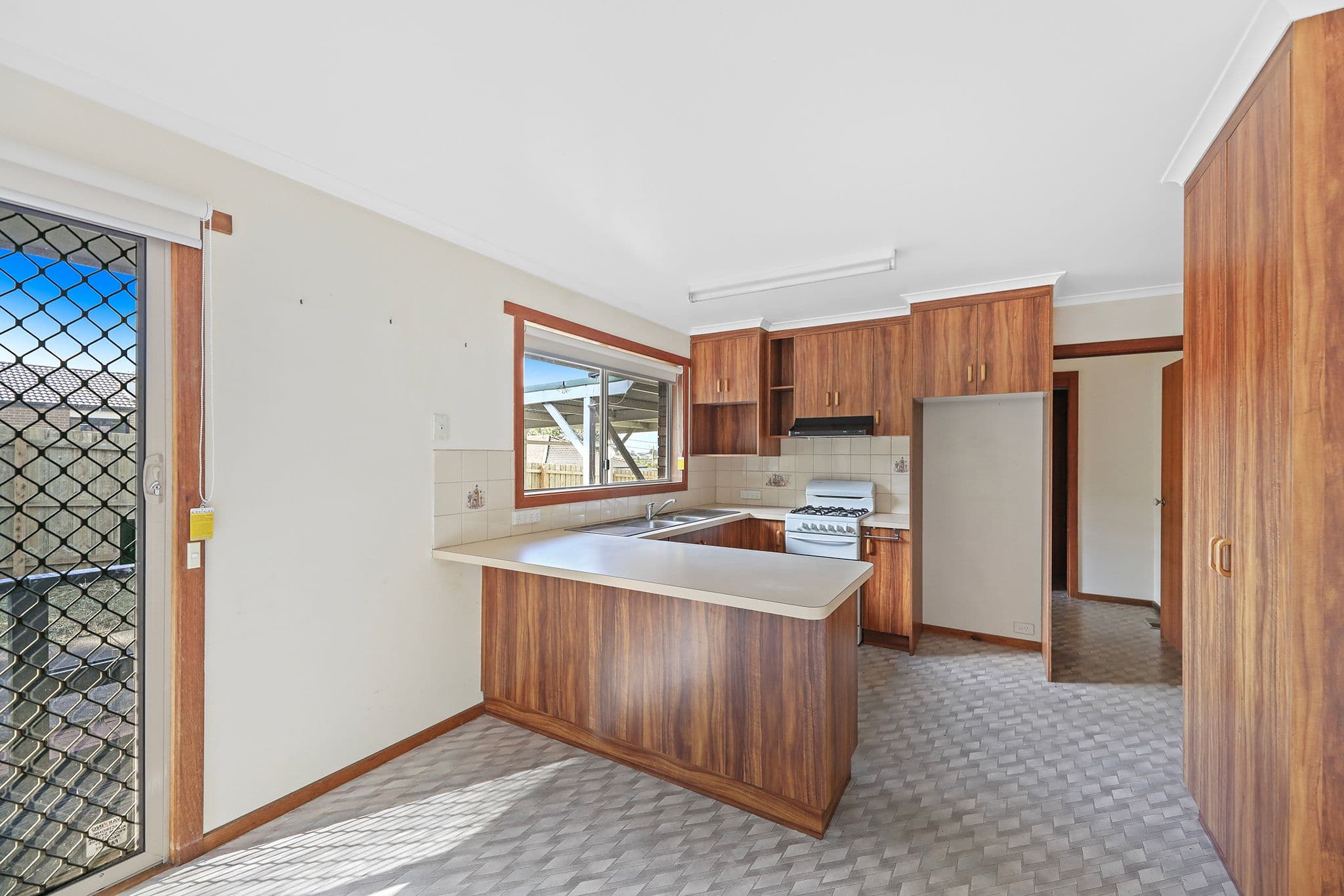 30 Railway Avenue, Drouin VIC 3818, Drouin - Thumbnail 4
