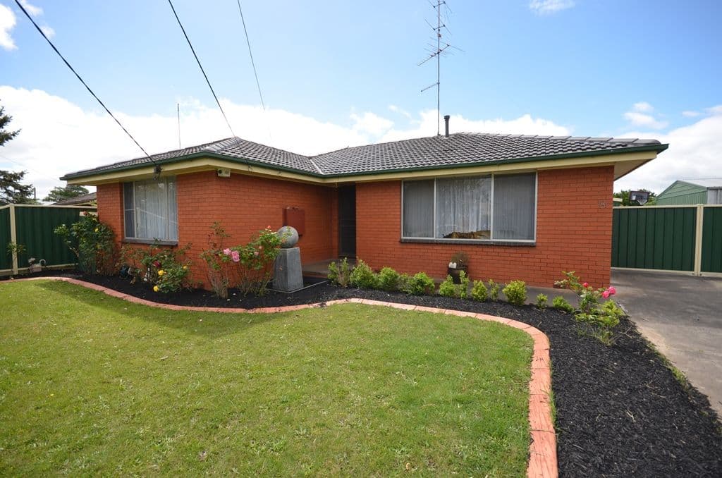 8 Bevtre Street, SEBASTOPOL VIC 3356, Sebastopol - Image 1