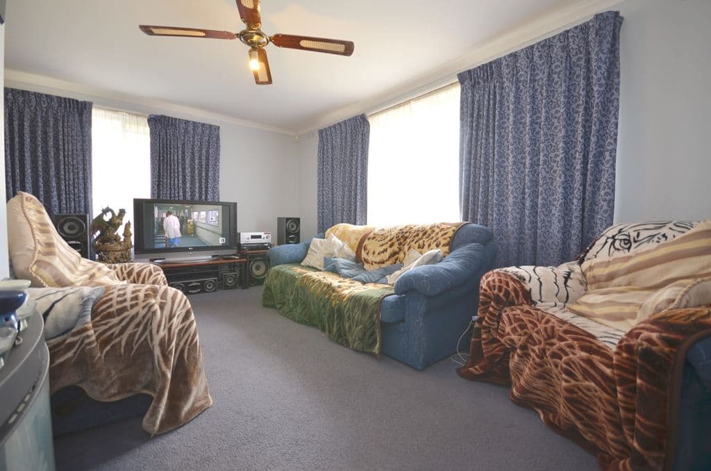 8 Bevtre Street, SEBASTOPOL VIC 3356, Sebastopol - Thumbnail 3
