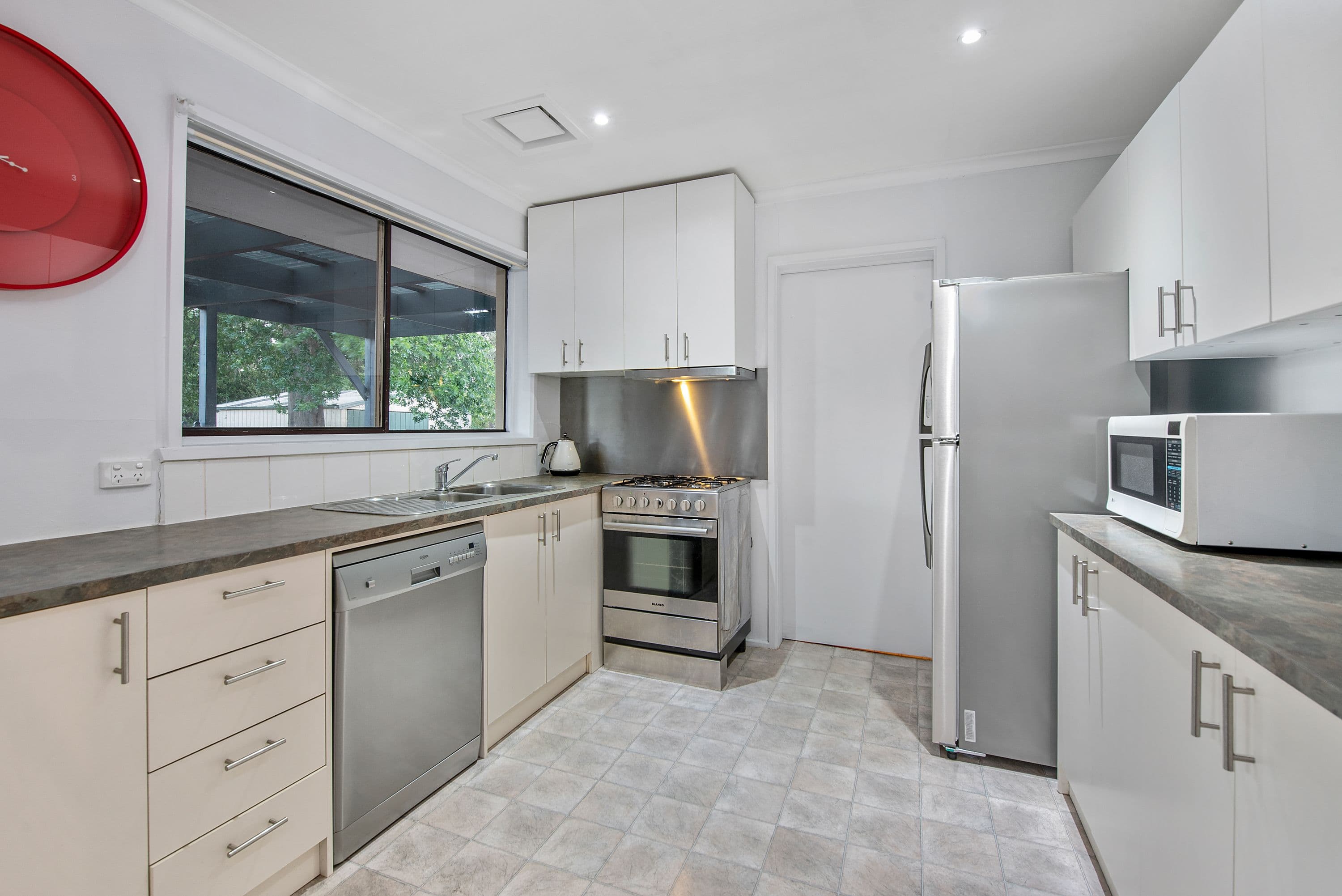 14 Lyons Road, Croydon North VIC 3136, Croydon North - Thumbnail 4