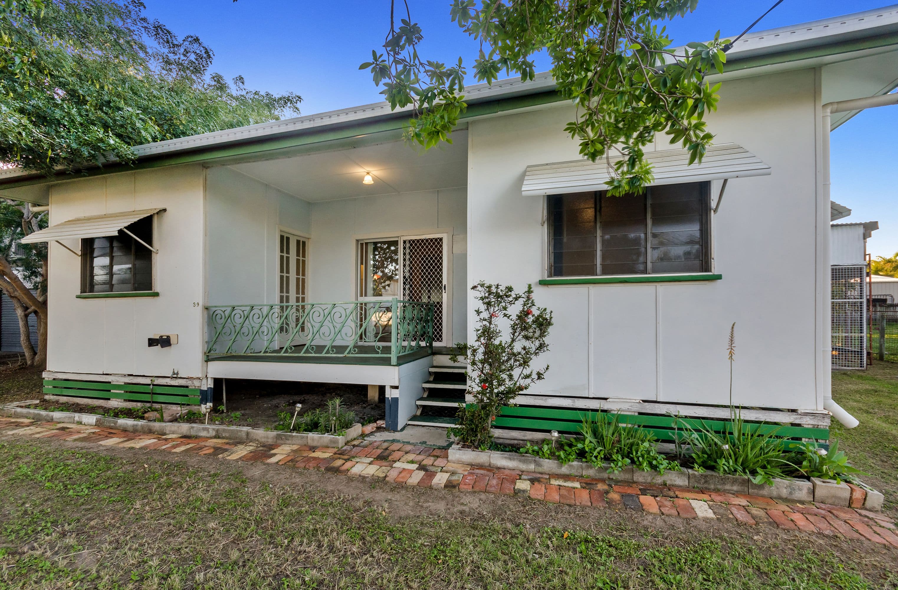 39 Montgomery Street, West End QLD 4810, West End - Thumbnail 7